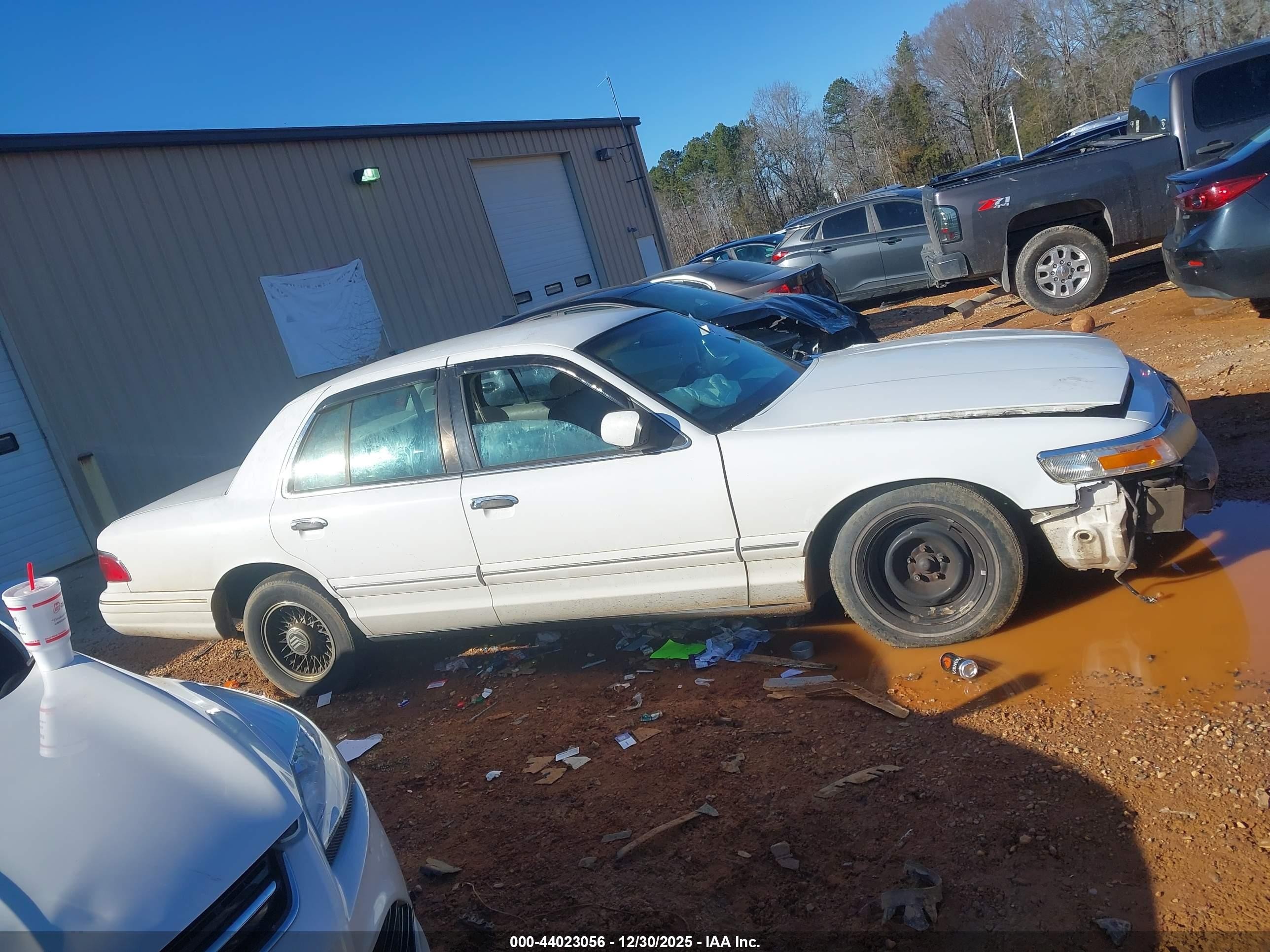 1997 Mercury Grand Marquis Ls White vin: 2MELM75W7VX695432
