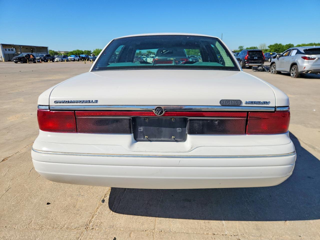 1995 Mercury Grand Marquis Ls Белый vin: 2MELM75W8SX697511