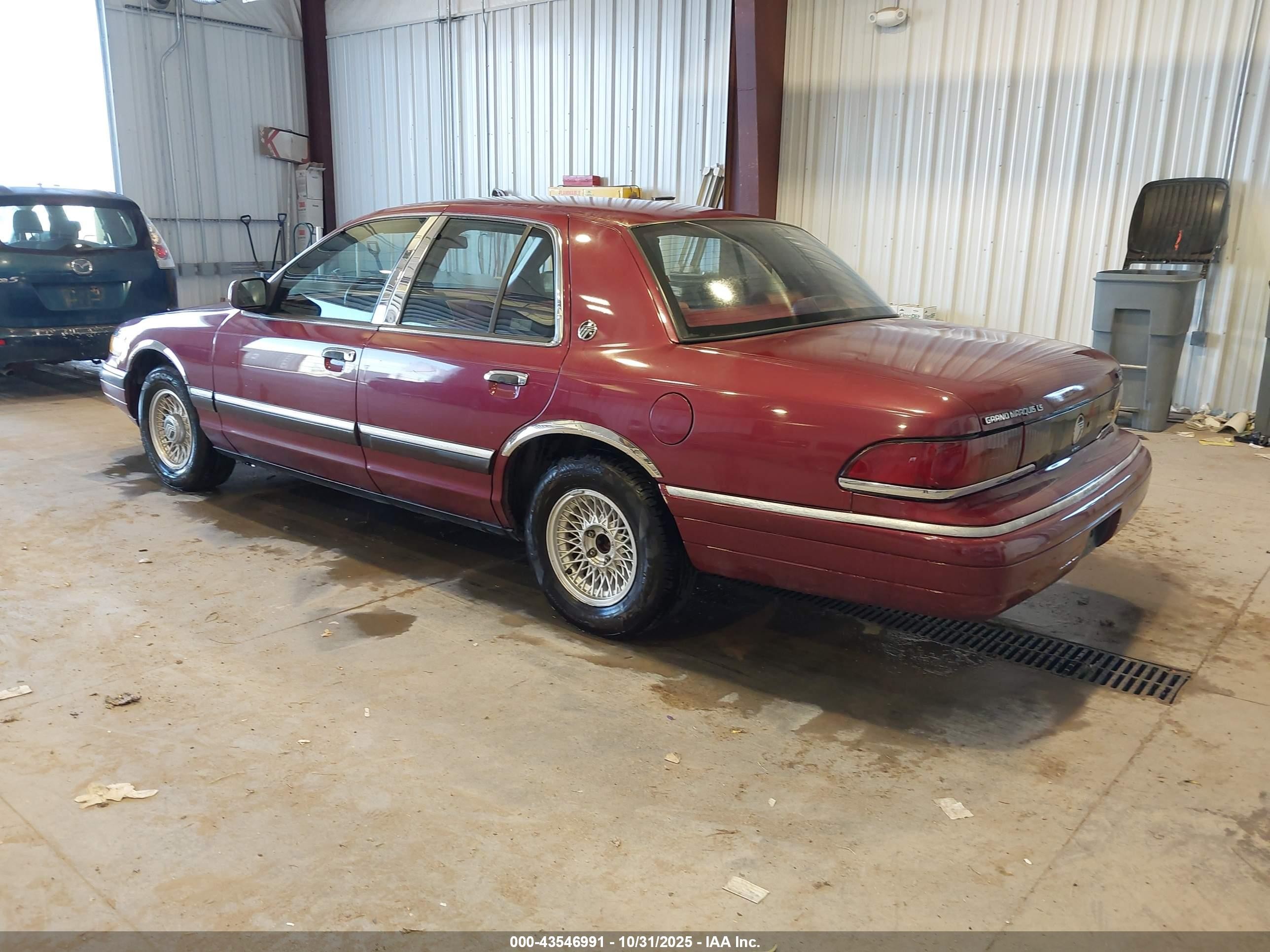 1993 Mercury Grand Marquis Ls Красный vin: 2MELM75W9PX627815