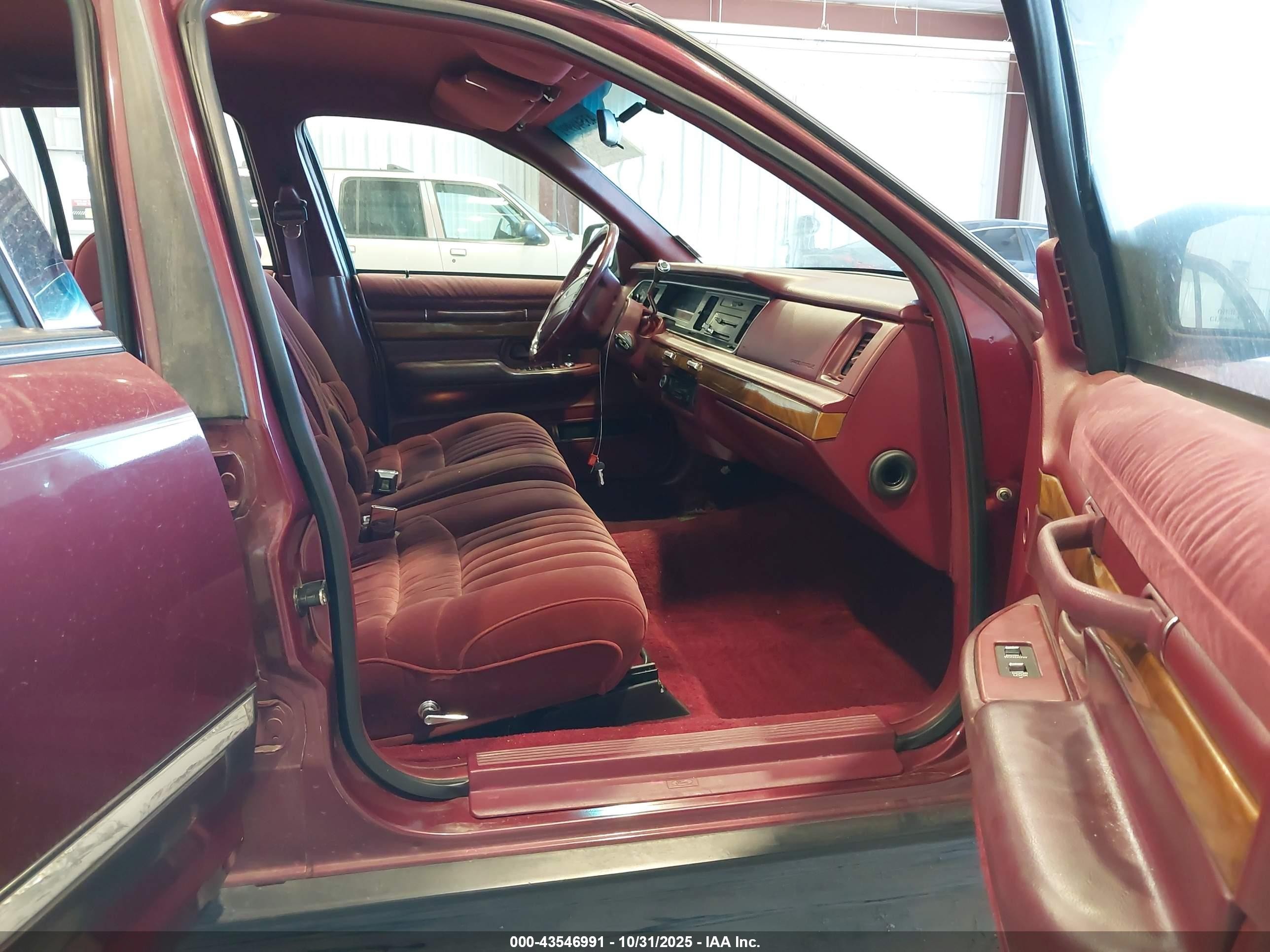 1993 Mercury Grand Marquis Ls Красный vin: 2MELM75W9PX627815