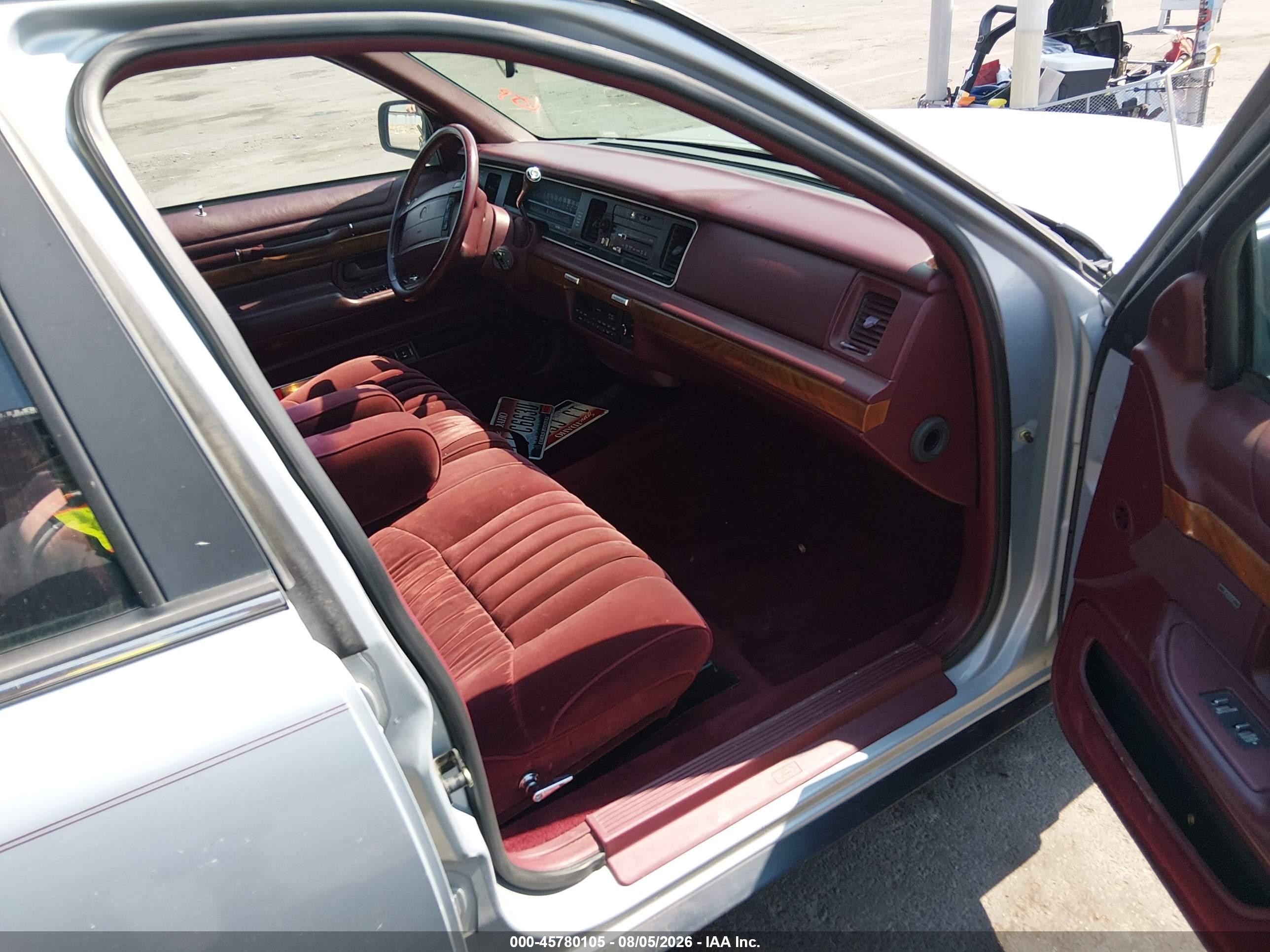 1994 Mercury Grand Marquis Ls Серебряный vin: 2MELM75W9RX644861