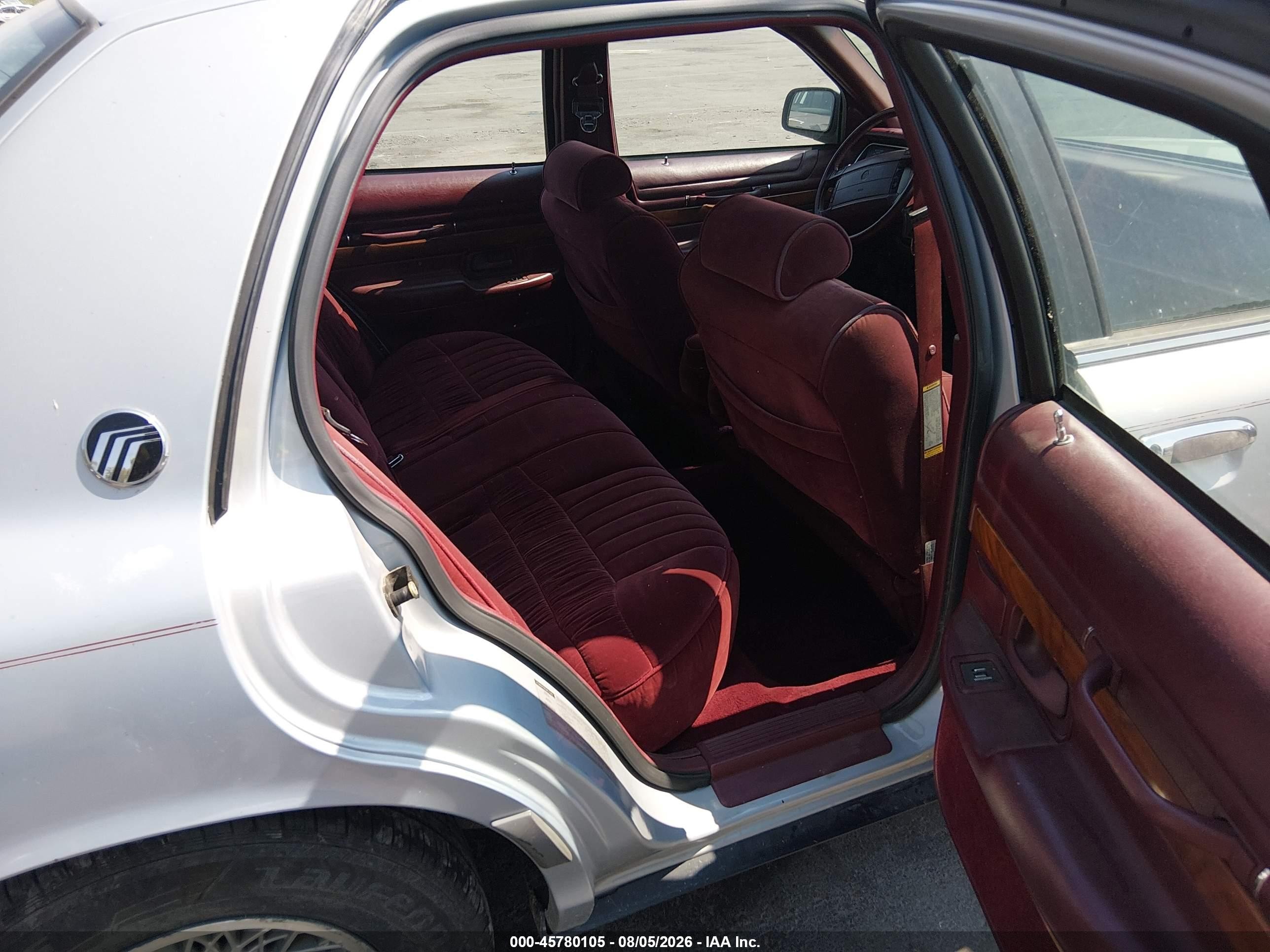 1994 Mercury Grand Marquis Ls Серебряный vin: 2MELM75W9RX644861