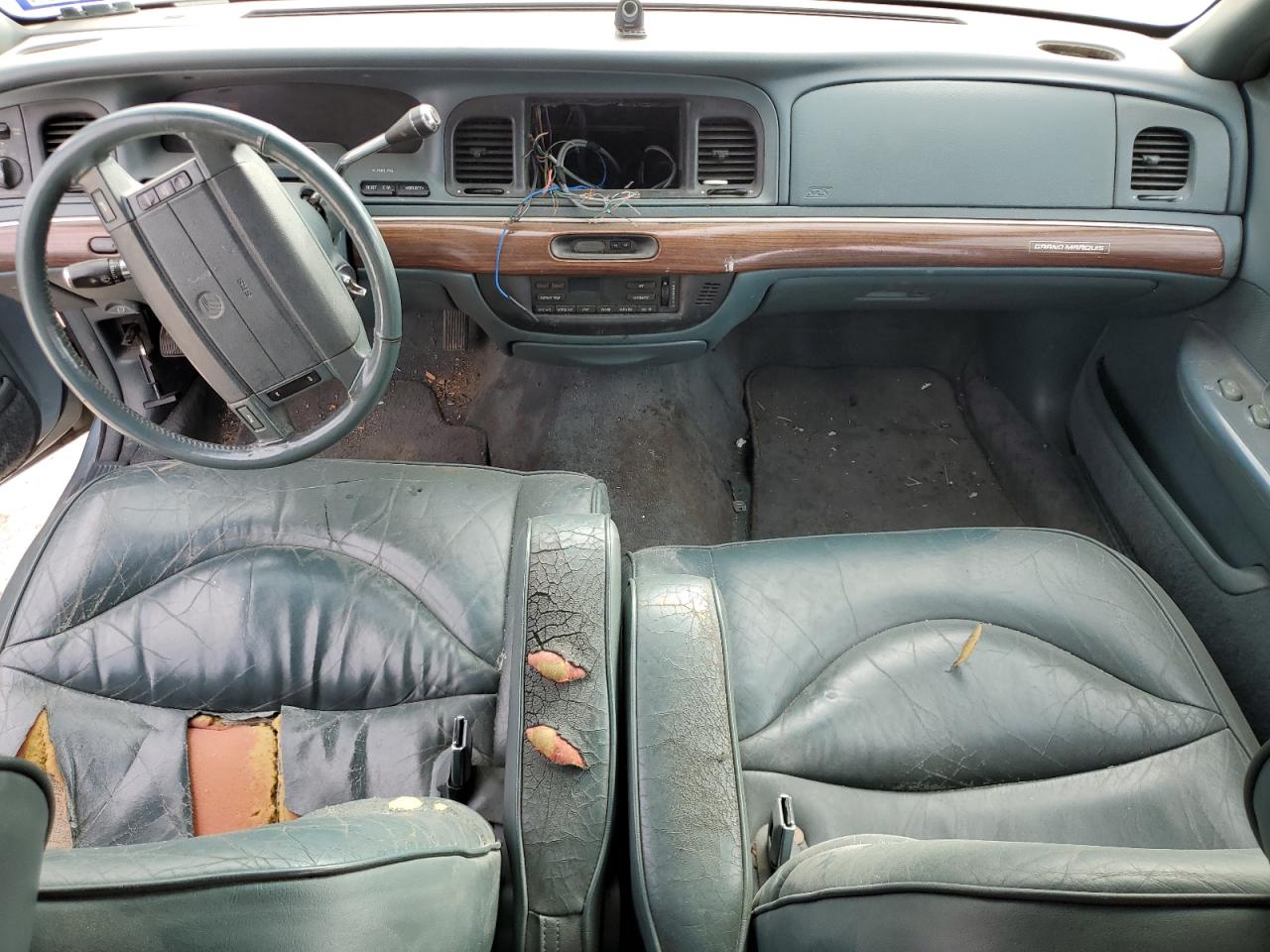 1995 Mercury Grand Marquis Ls Серебряный vin: 2MELM75W9SX694892