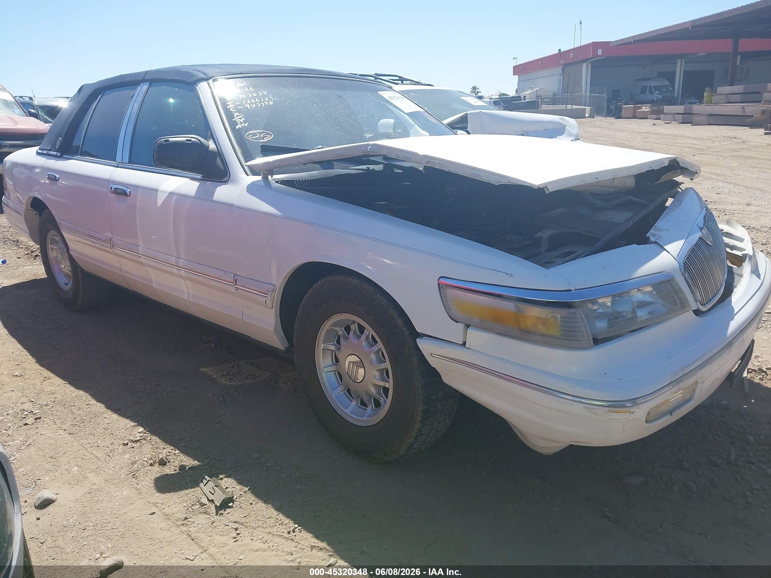 1997 Mercury Grand Marquis Ls White vin: 2MELM75WXVX707038
