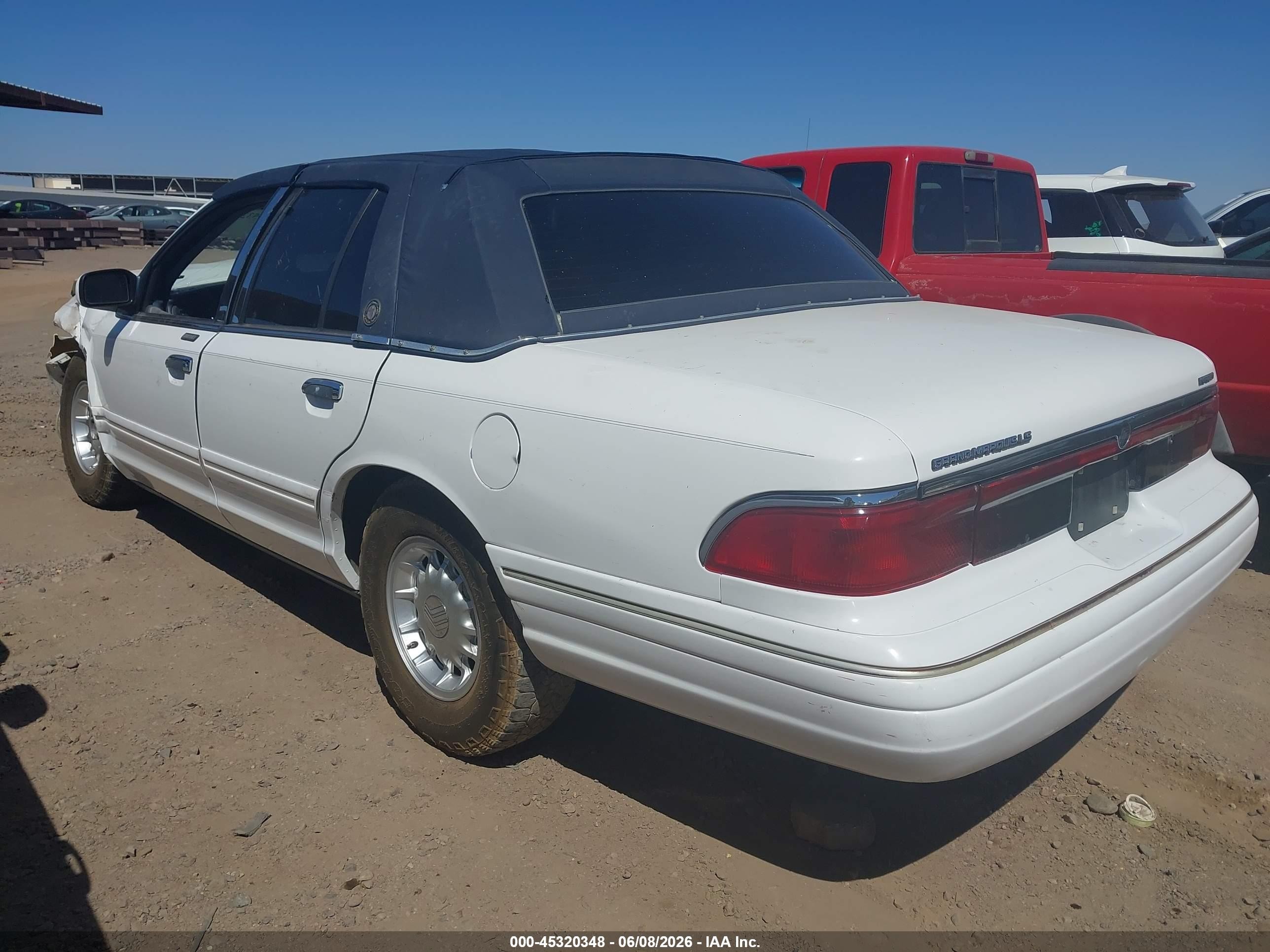 1997 Mercury Grand Marquis Ls White vin: 2MELM75WXVX707038