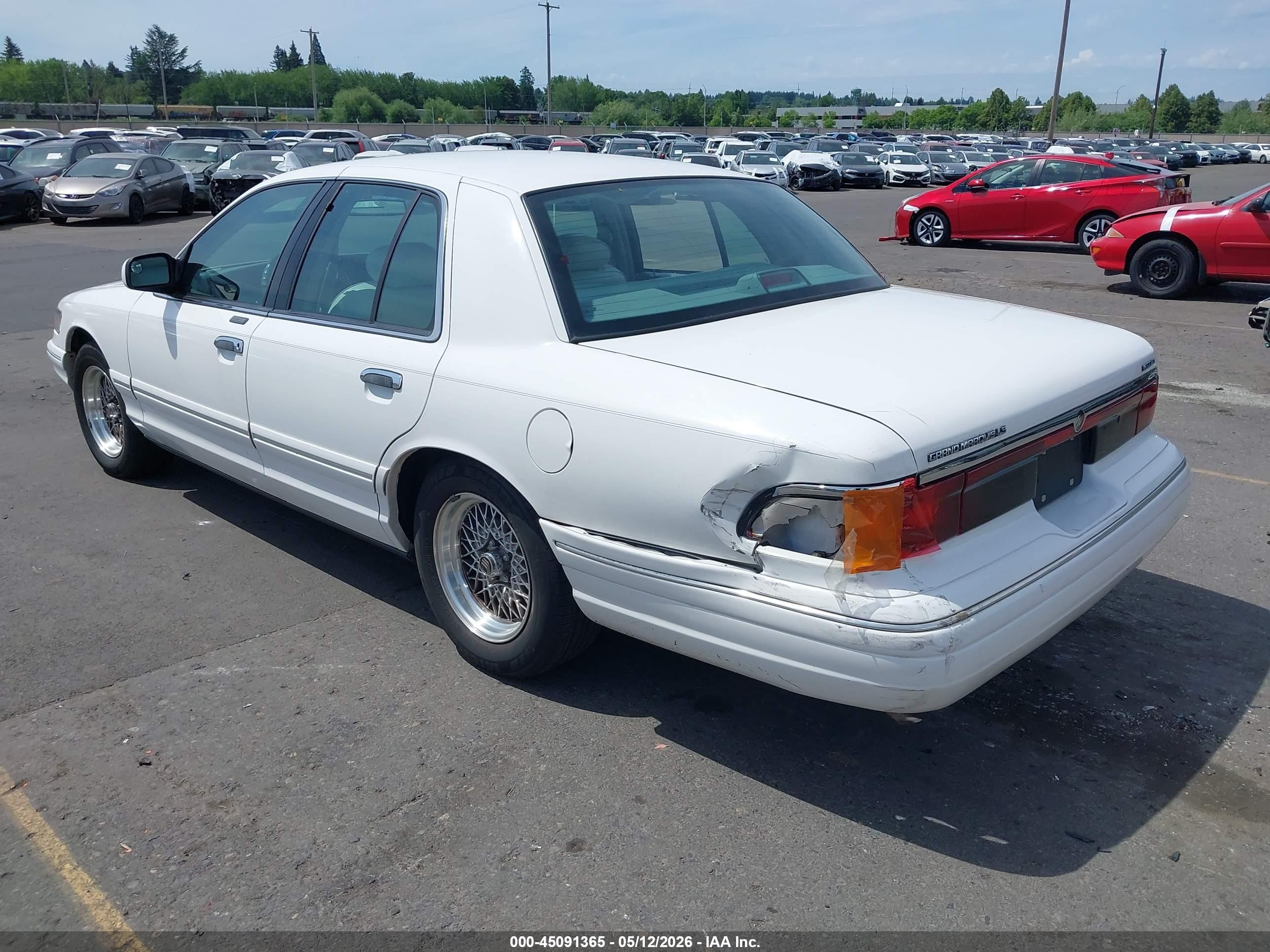 1997 Mercury Grand Marquis Ls White vin: 2MELM75WXVX720310