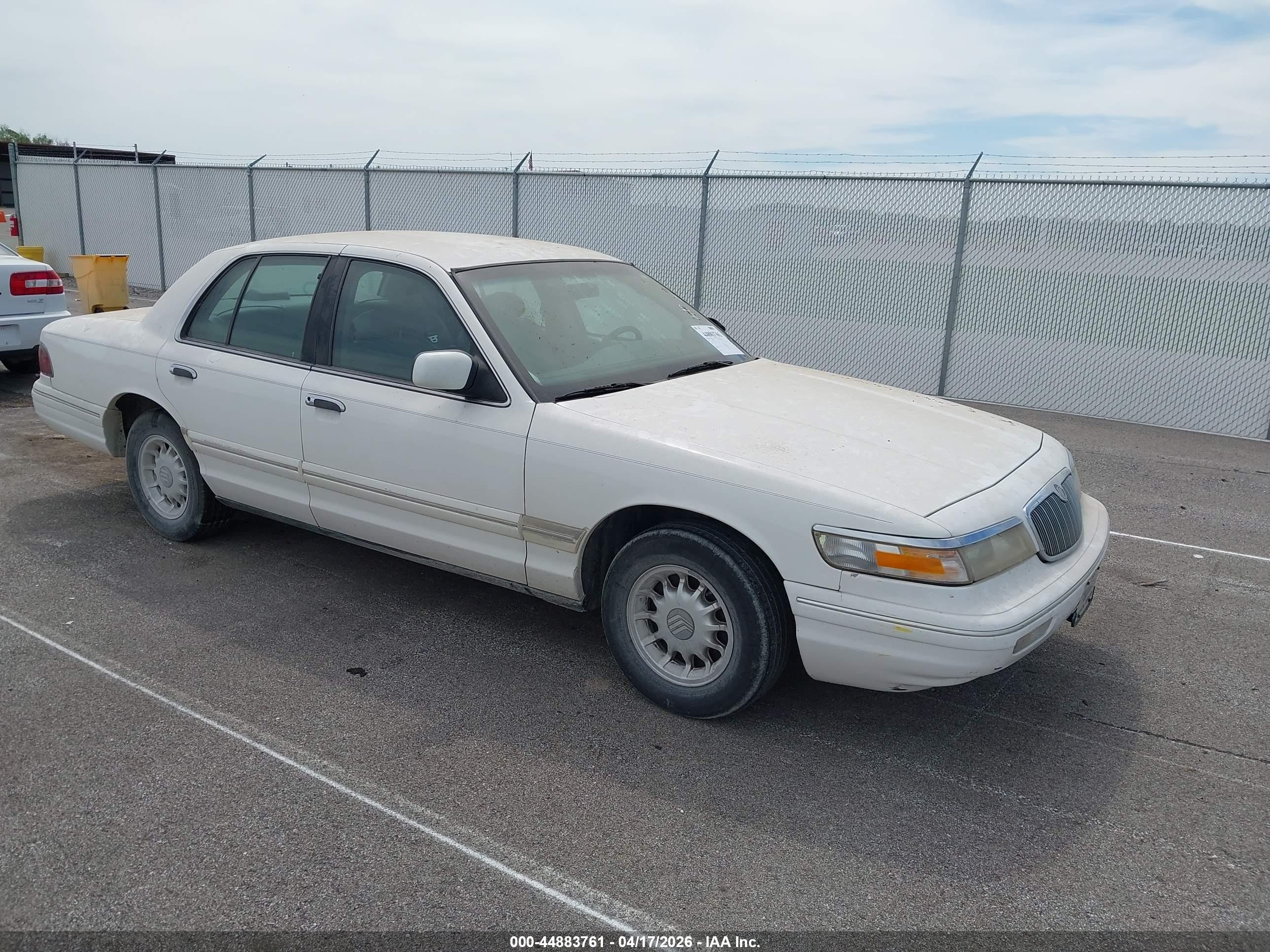 1997 Mercury Grand Marquis Ls White vin: 2MELM75WXVX723112
