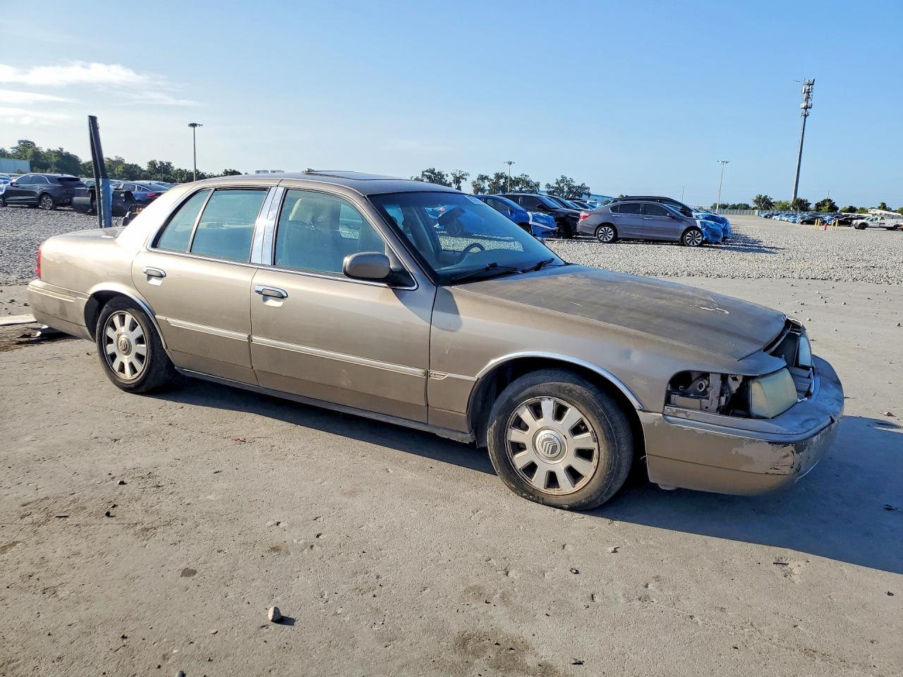 2004 Mercury Grand Marquis Ls Beige vin: 2MHFM75W14X680214