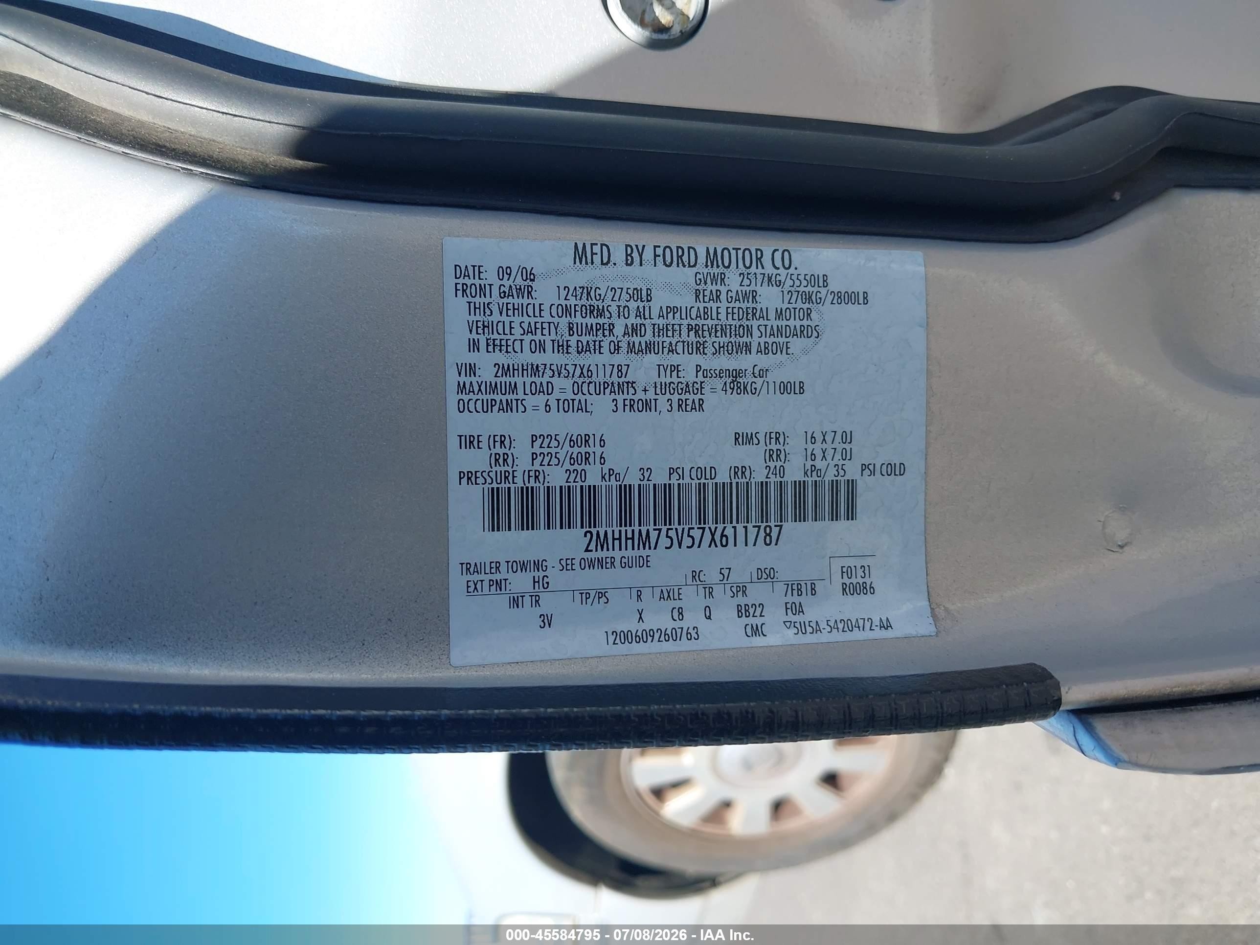 2007 Mercury Grand Marquis Ls Silver vin: 2MHHM75V57X611787