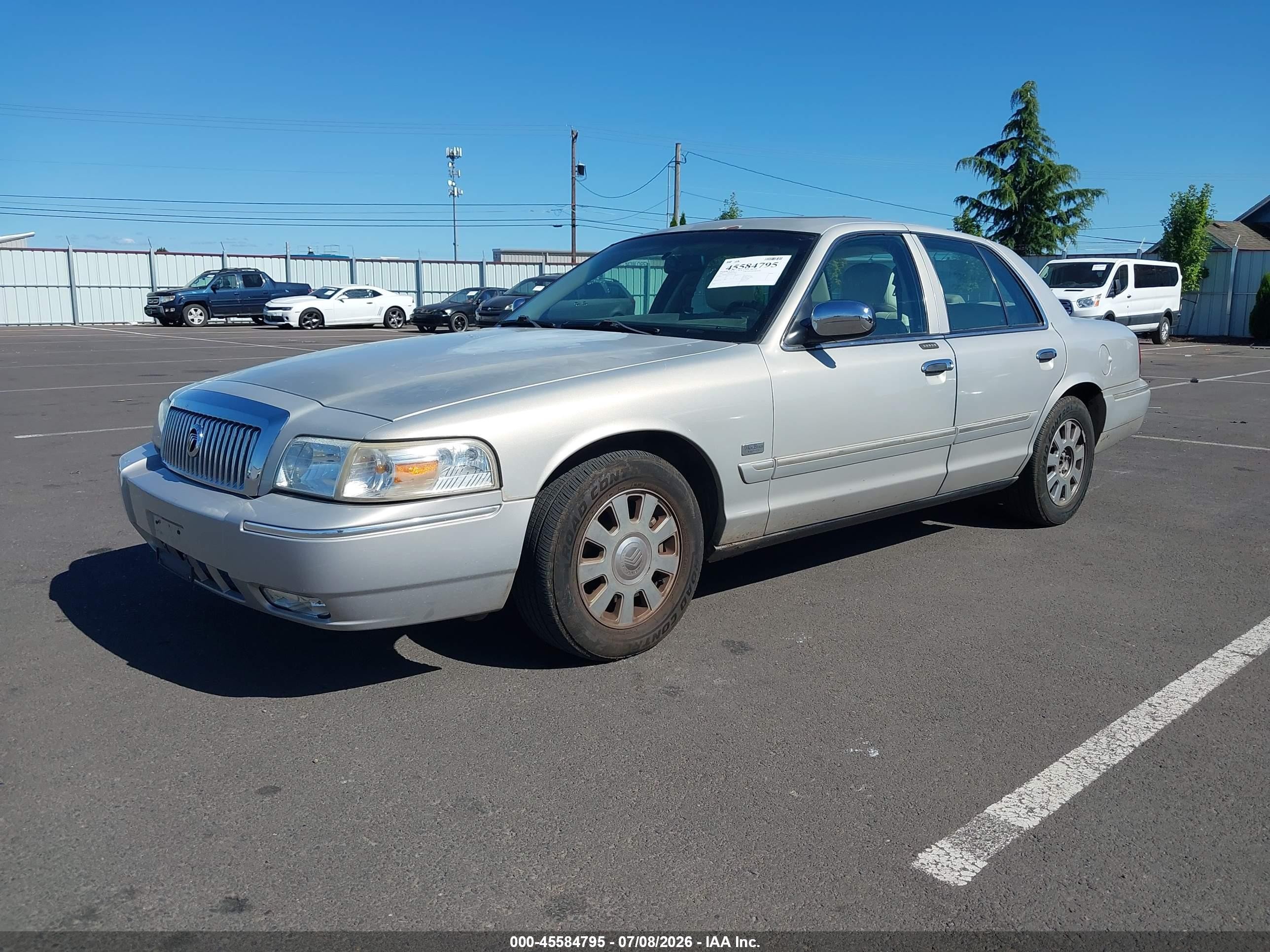2007 Mercury Grand Marquis Ls Silver vin: 2MHHM75V57X611787