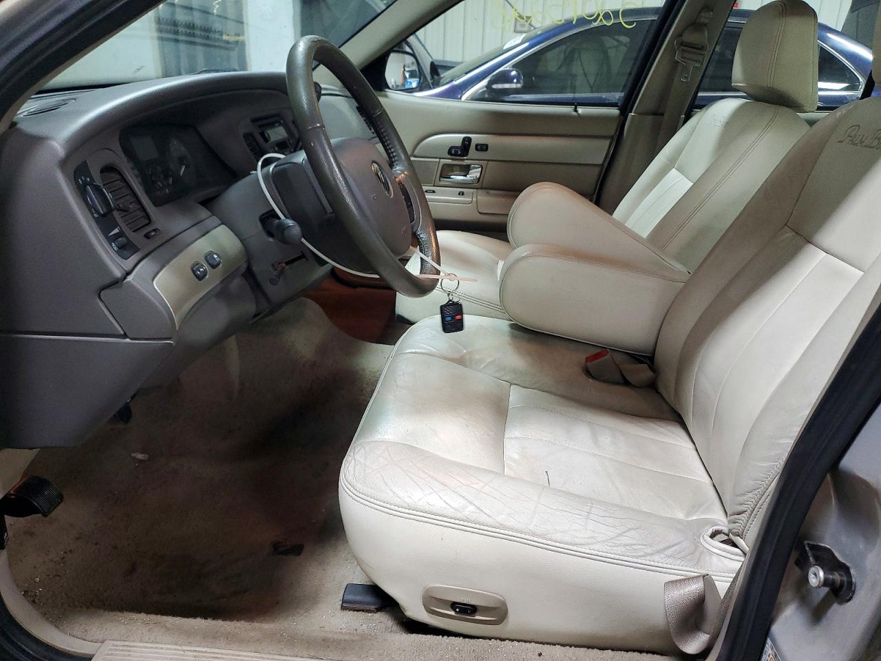 2007 Mercury Grand Marquis Ls Silver vin: 2MHHM75V97X613607