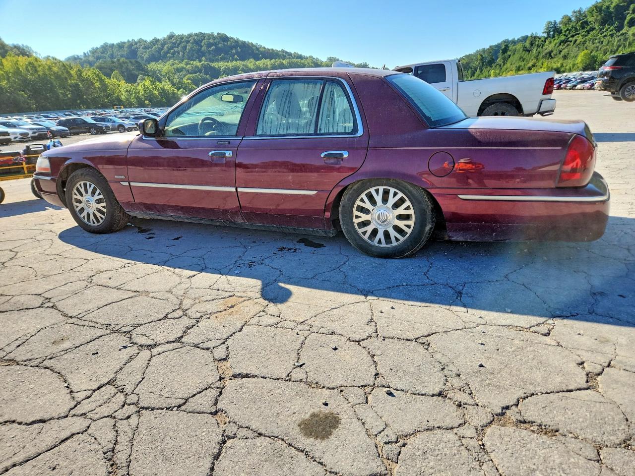 2004 Mercury Grand Marquis Ls Maroon vin: 2MHHM75W64X667371