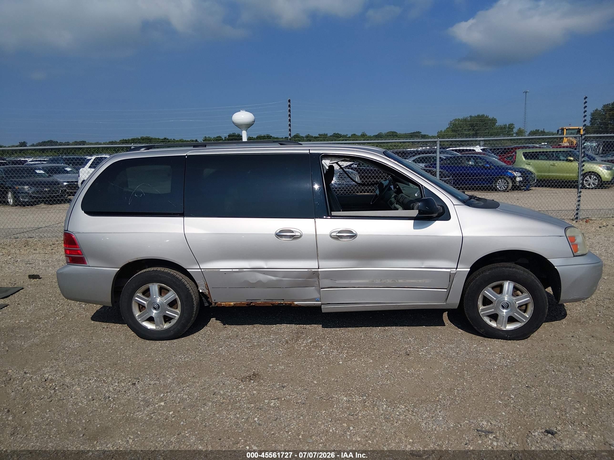 2004 Mercury Monterey   Silver vin: 2MRDA20204BJ16280