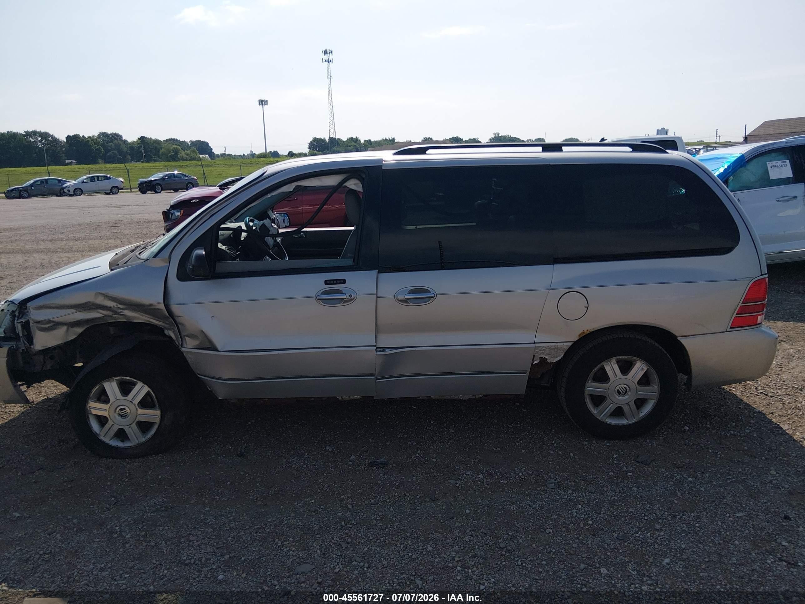 2004 Mercury Monterey   Silver vin: 2MRDA20204BJ16280