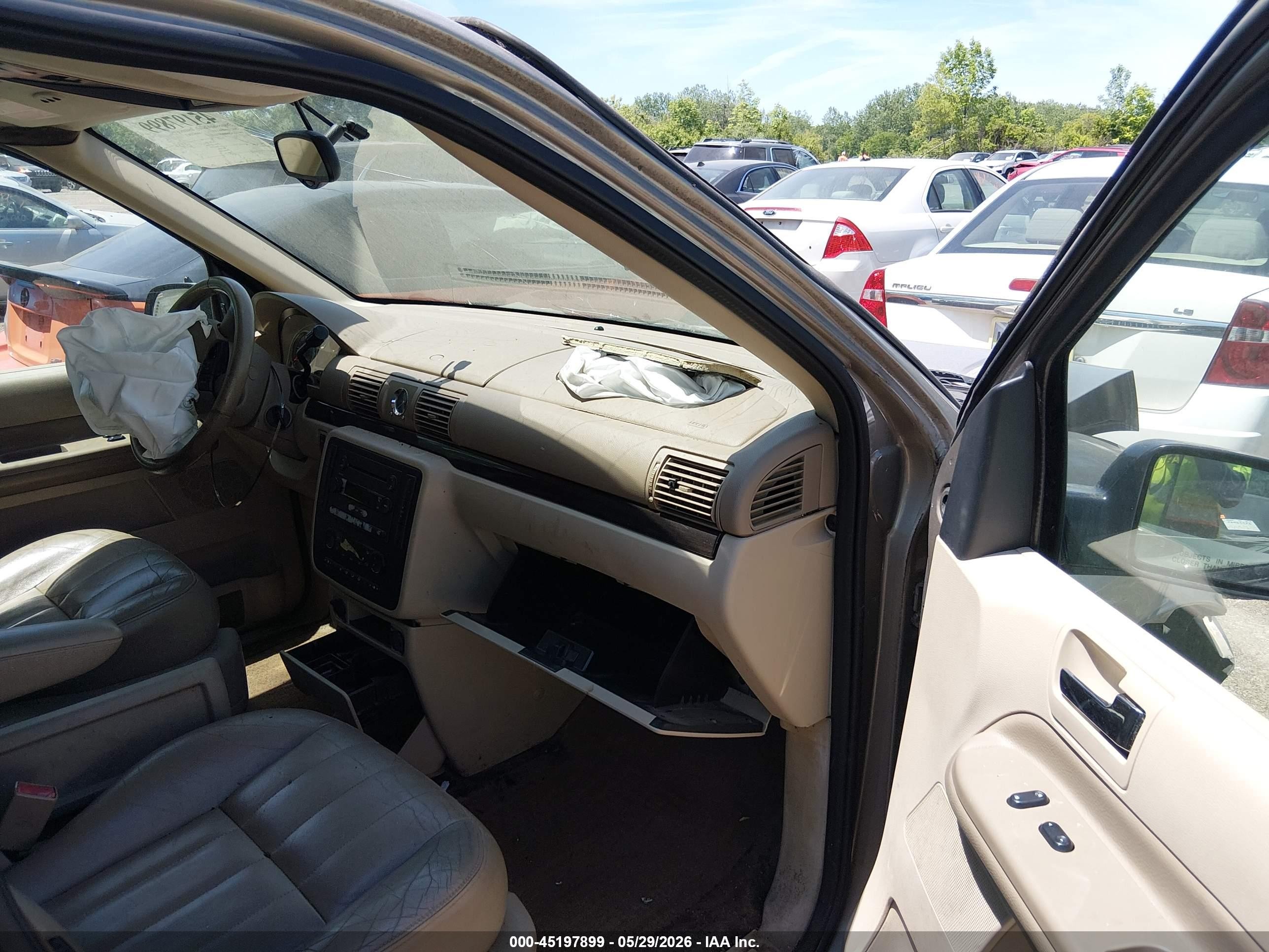 2004 Mercury Monterey   Gray vin: 2MRDA20264BJ01251