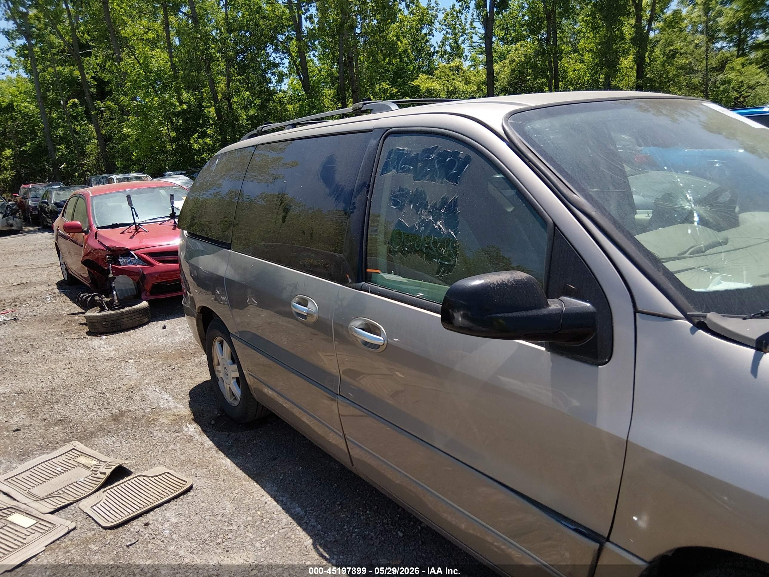 2004 Mercury Monterey   Gray vin: 2MRDA20264BJ01251
