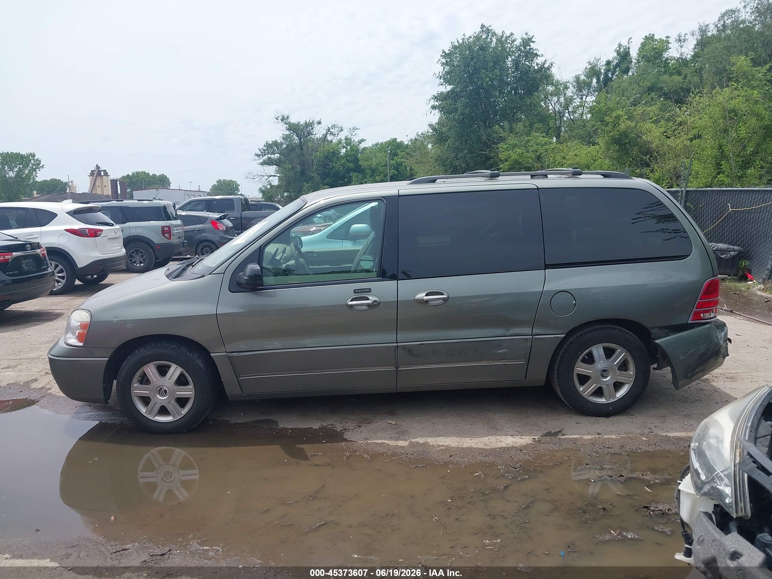 2004 Mercury Monterey   Green vin: 2MRDA20284BJ01378