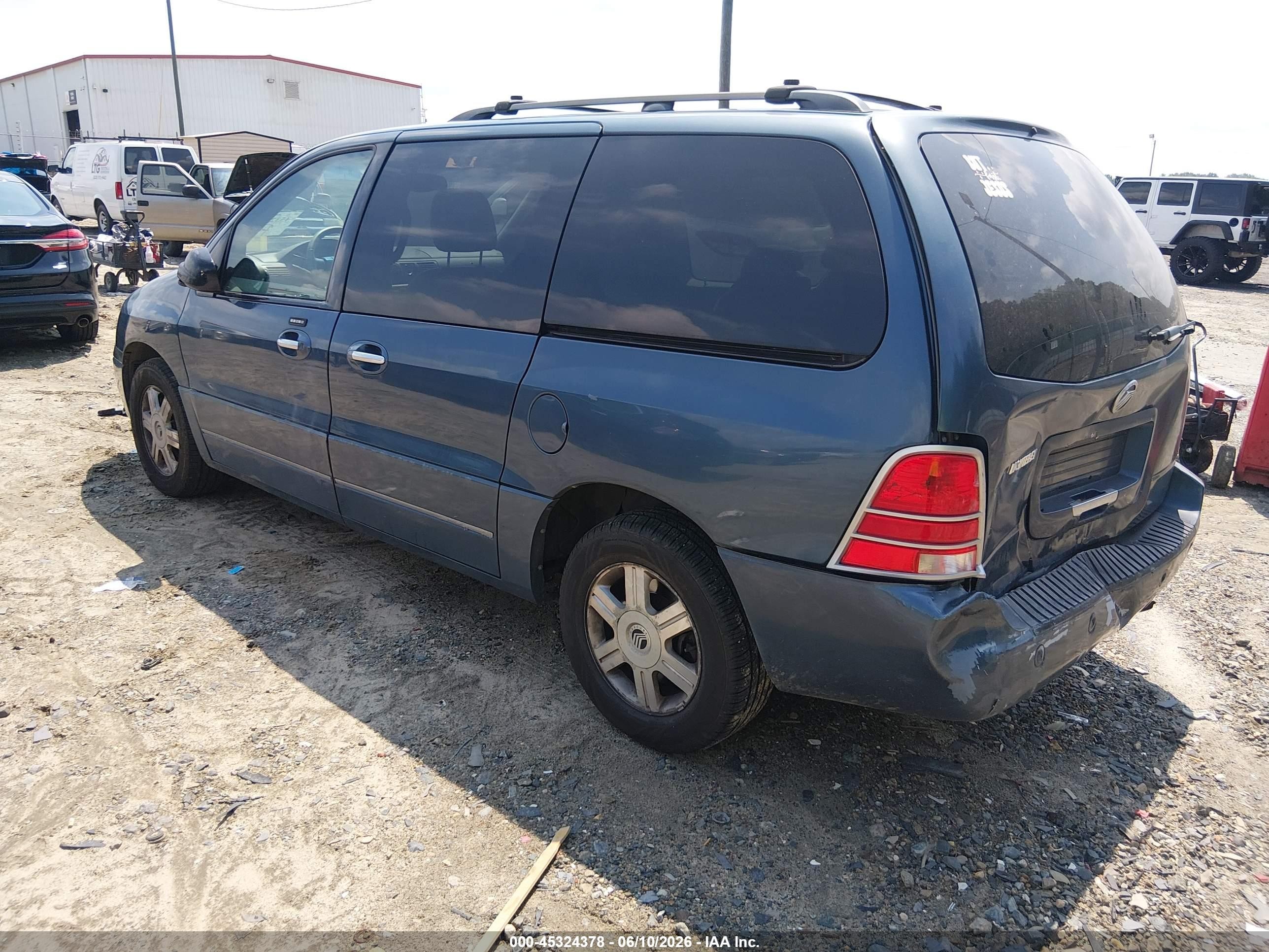 2004 Mercury Monterey   Blue vin: 2MRDA20284BJ12431
