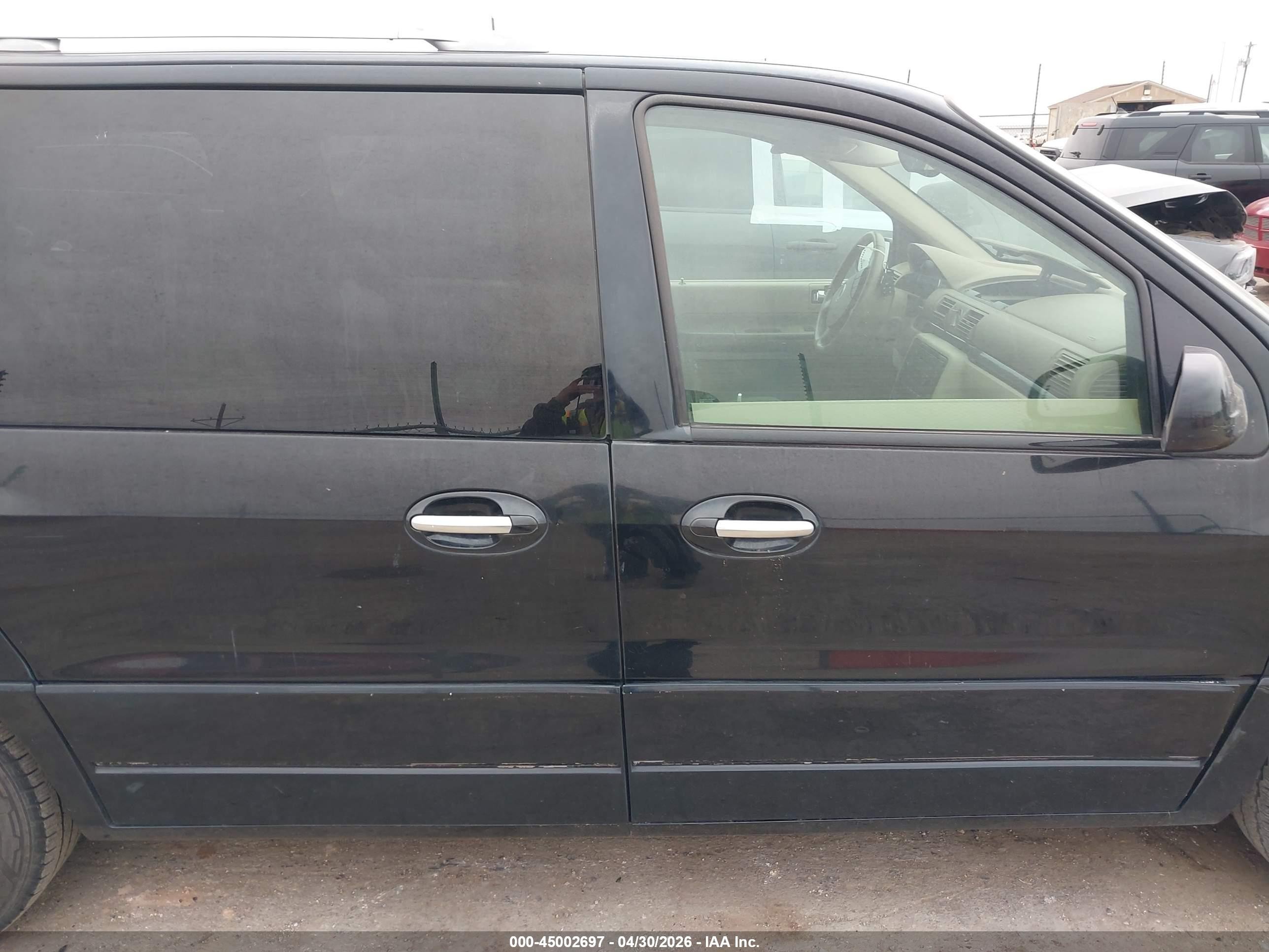 2004 Mercury Monterey   Black vin: 2MRDA20284BJ17726