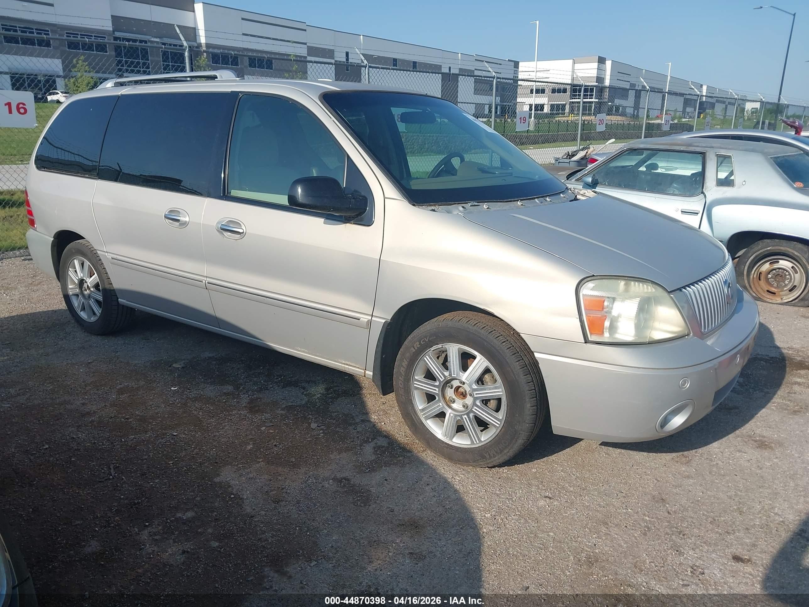 2MRDA22256BJ02293