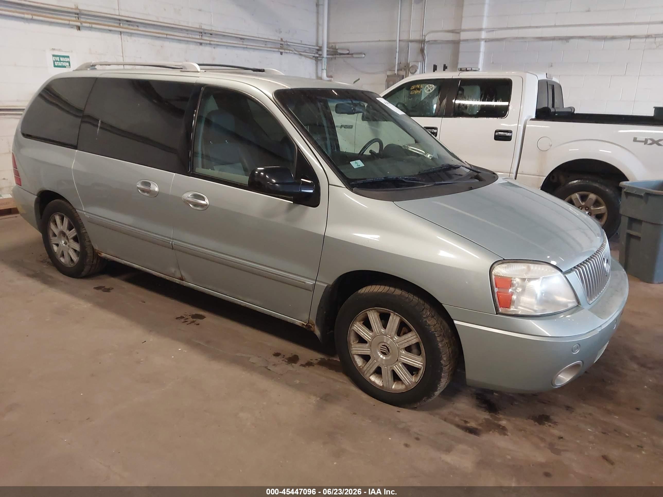 2006 Mercury Monterey Luxury Silver vin: 2MRDA222X6BJ02161