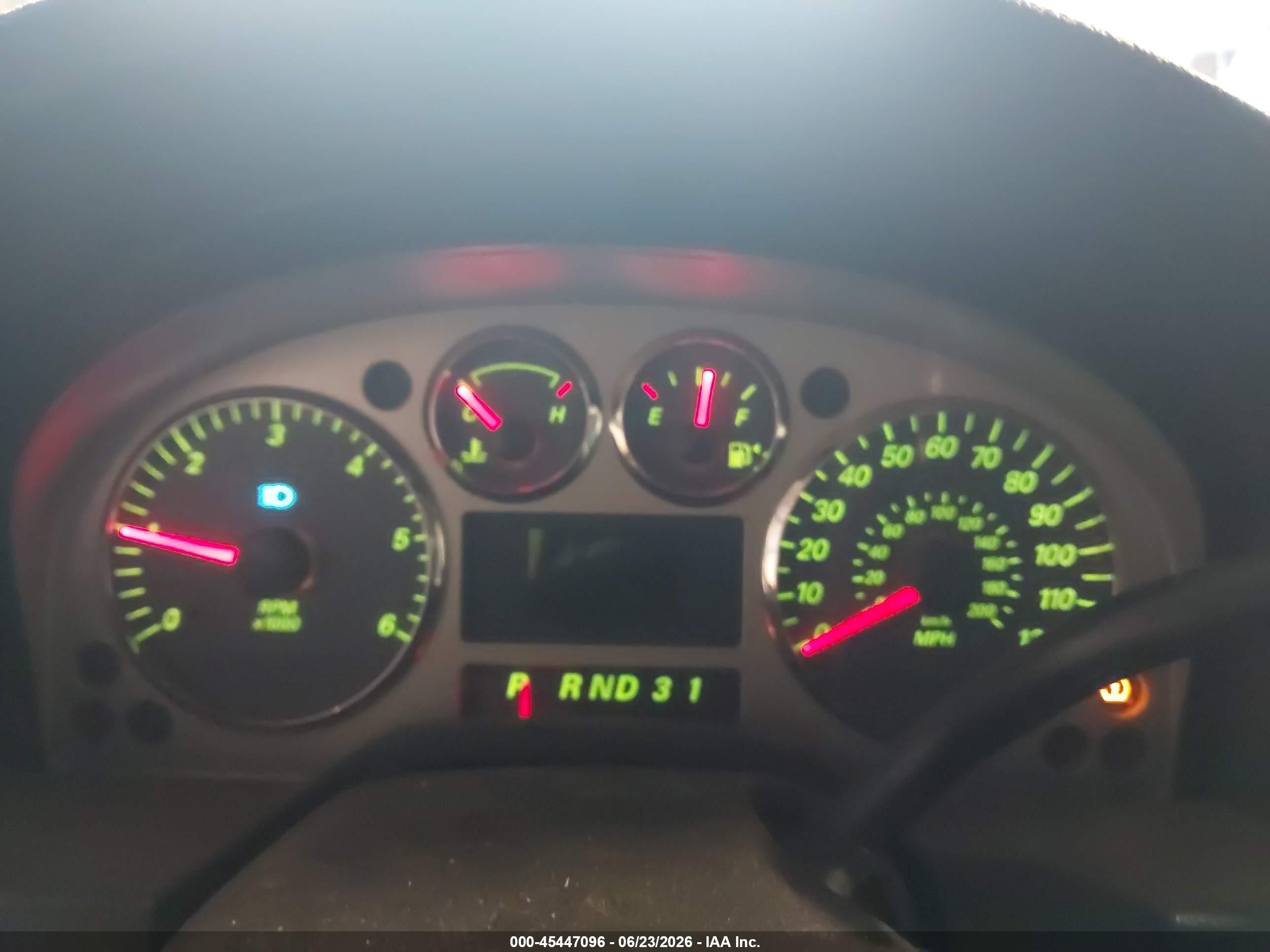 2006 Mercury Monterey Luxury Silver vin: 2MRDA222X6BJ02161