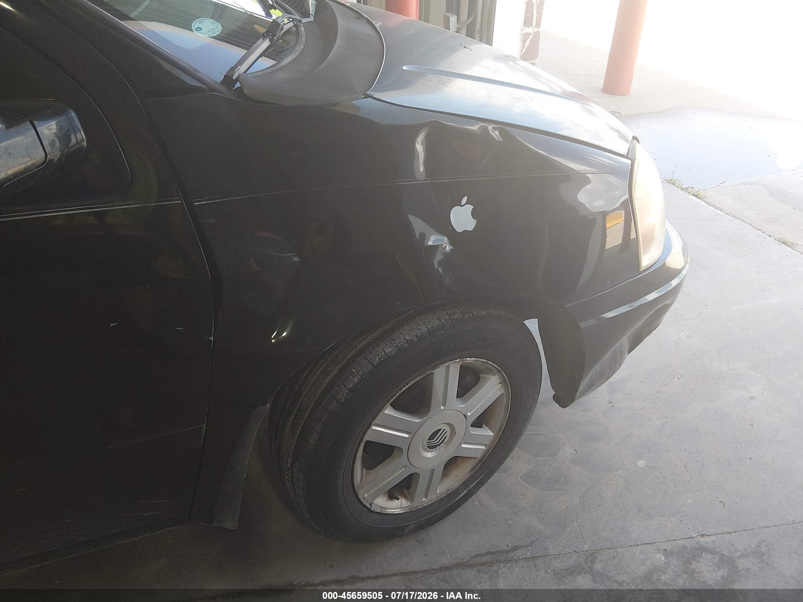 2004 Mercury Monterey   Black vin: 2MRZA20204BJ02403