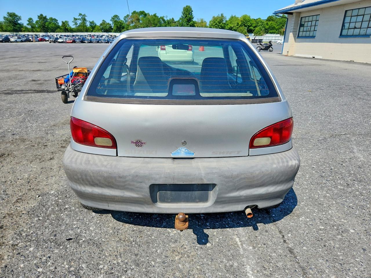 2001 Suzuki Swift Base Silver vin: 2S2AB21H216601018