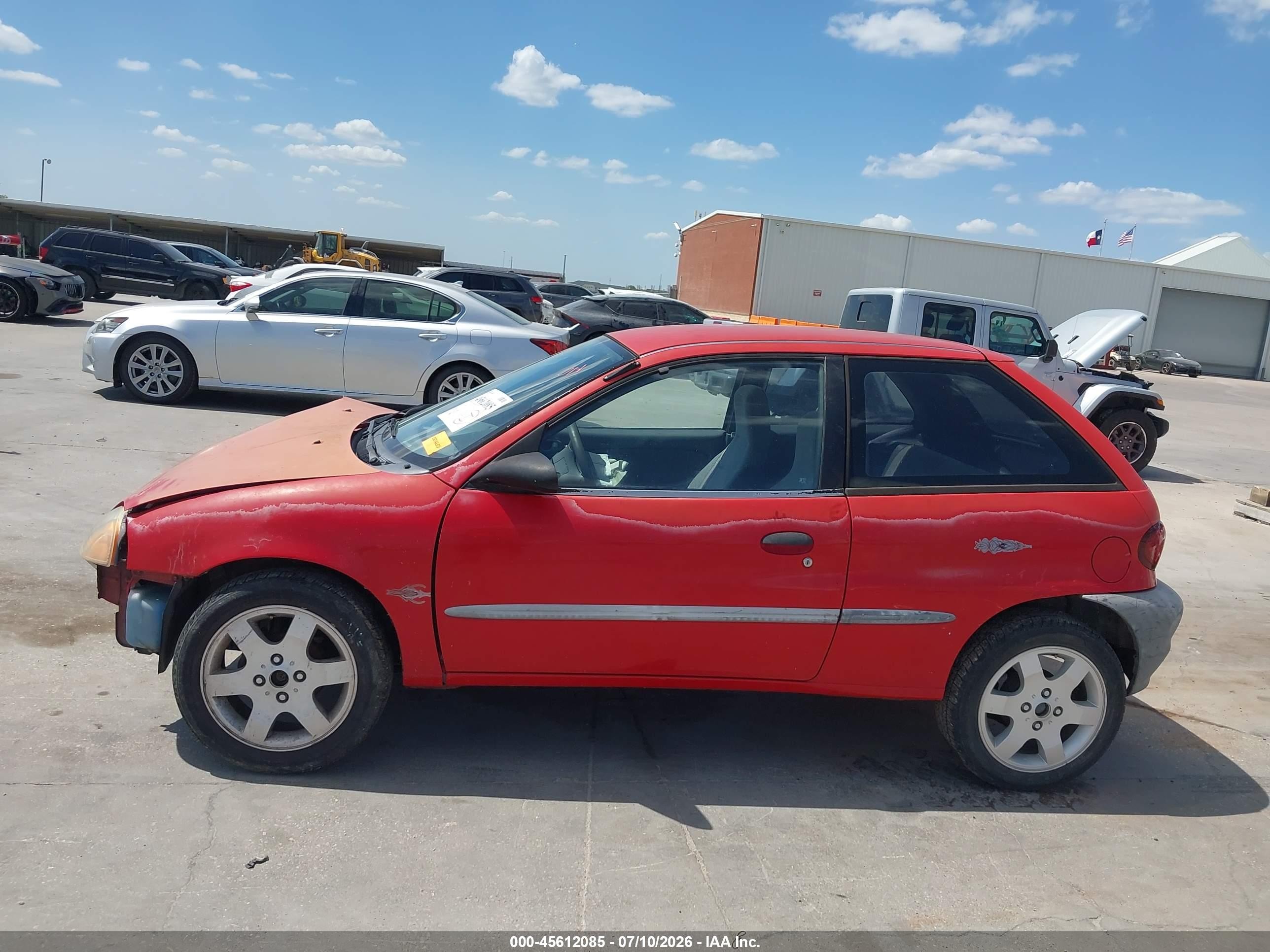 2001 Suzuki Swift Ga/gl Red vin: 2S2AB21H616602611