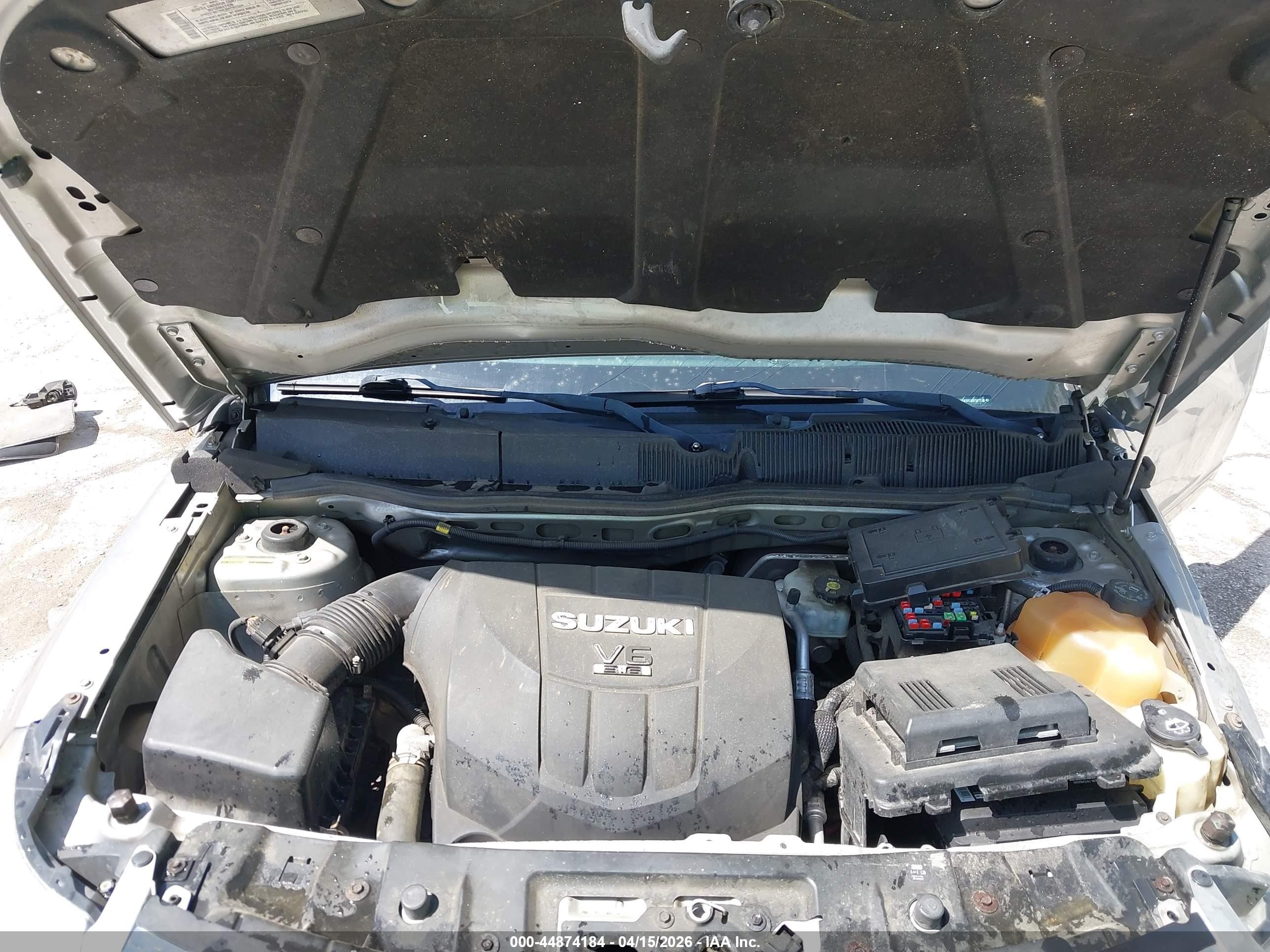 2007 Suzuki Xl7   Silver vin: 2S3DA117X76111643
