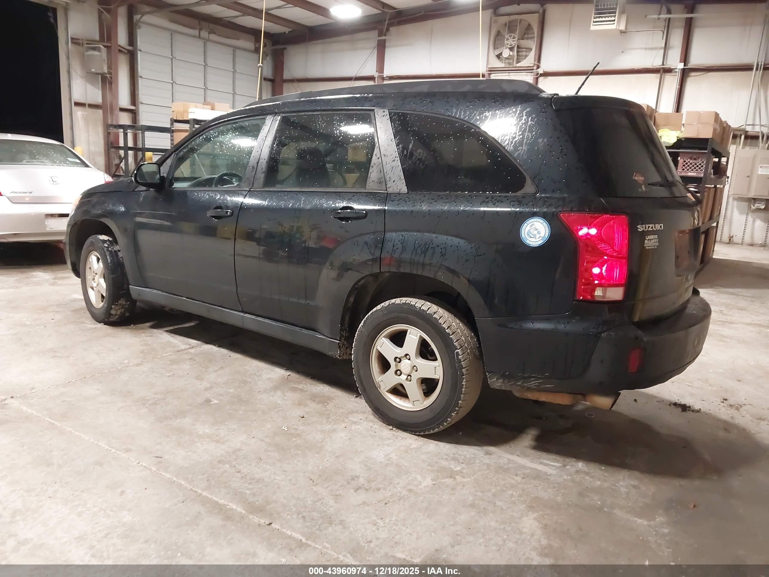 2007 Suzuki Xl7   Black vin: 2S3DB117076124706