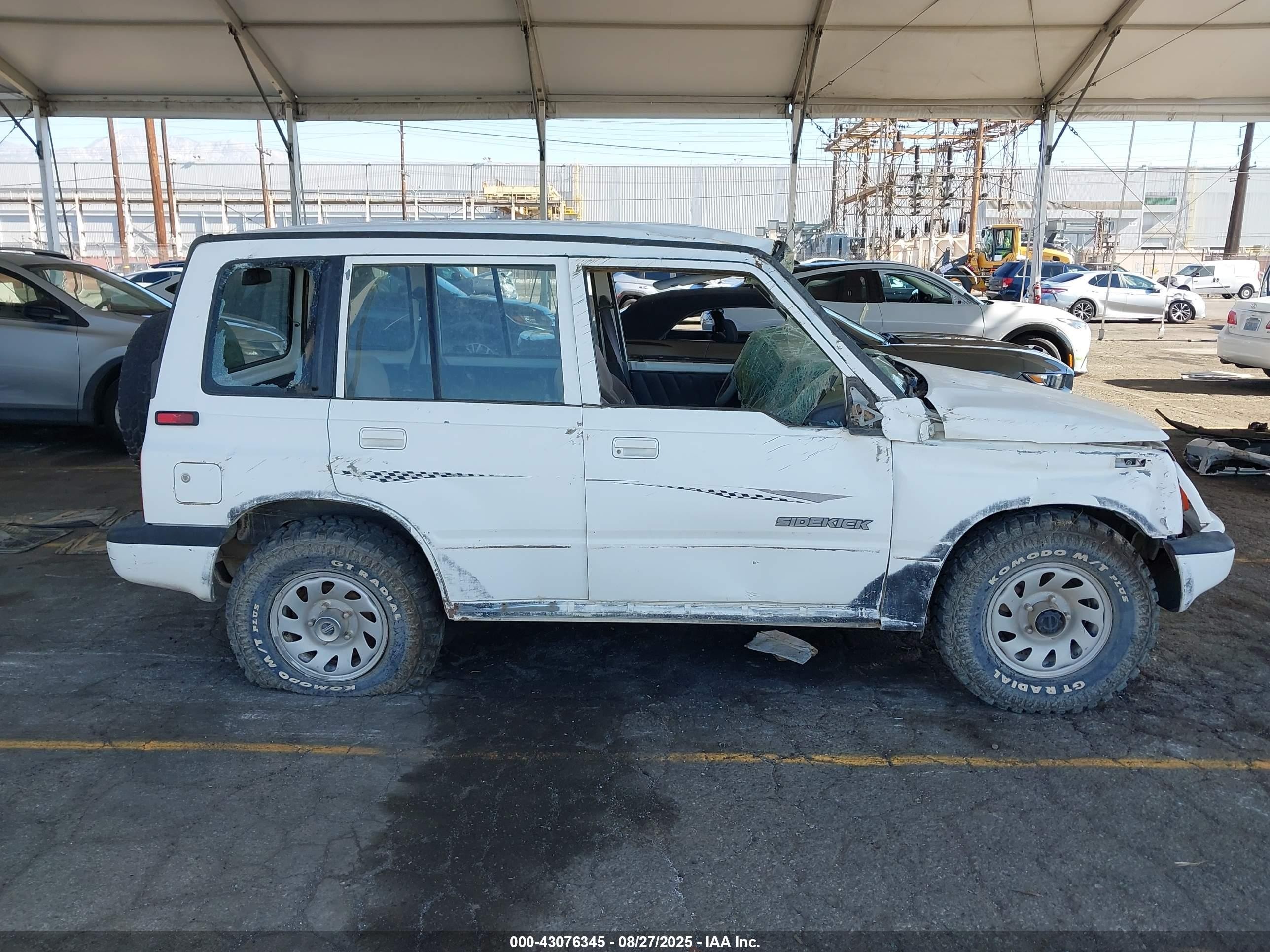 1998 Suzuki Sidekick Jx White vin: 2S3TD03V2W6405982