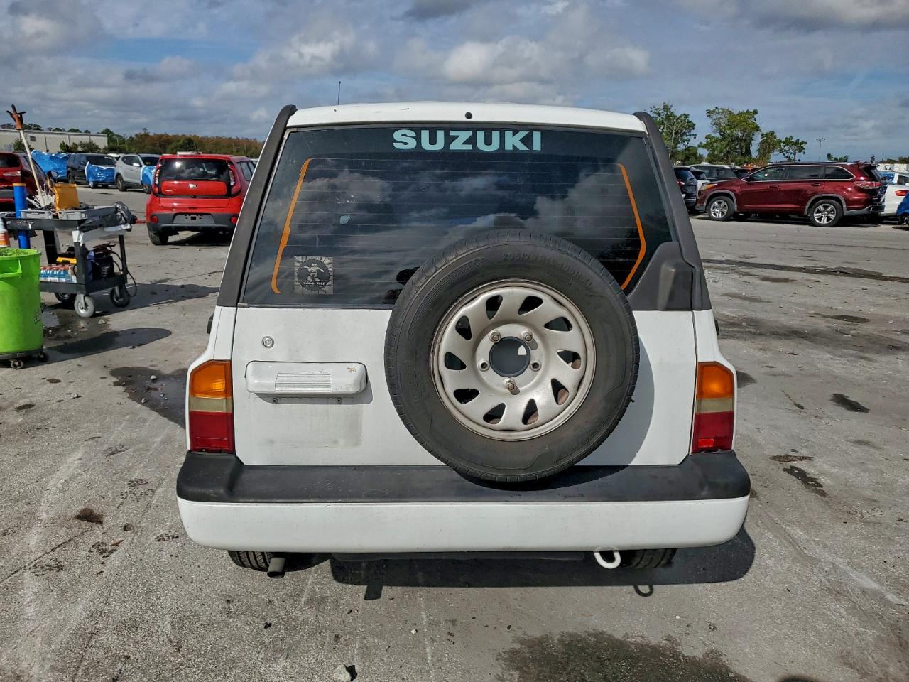 1998 Suzuki Sidekick Js White vin: 2S3TE02V6W6401724