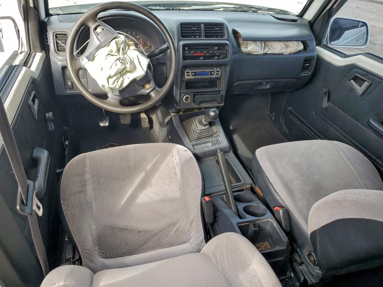 1998 Suzuki Sidekick Js White vin: 2S3TE02V6W6401724