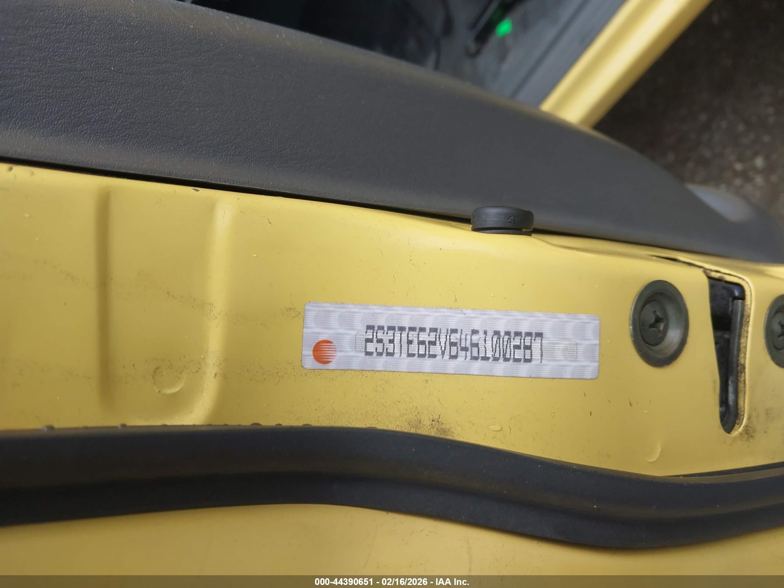 2004 Suzuki Vitara V6 Lx Желтый vin: 2S3TE62V646100287