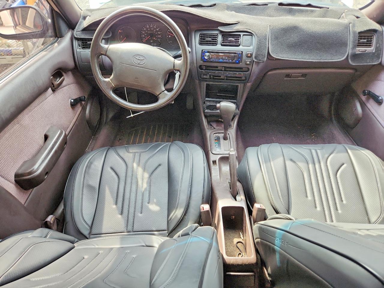1995 Toyota Corolla Base Silver vin: 2T1AE04B3SC071011