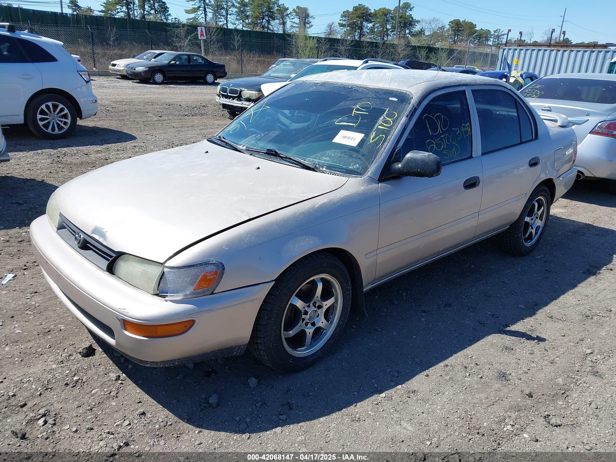 1995 Toyota Corolla   Tan vin: 2T1AE04B5SC086299