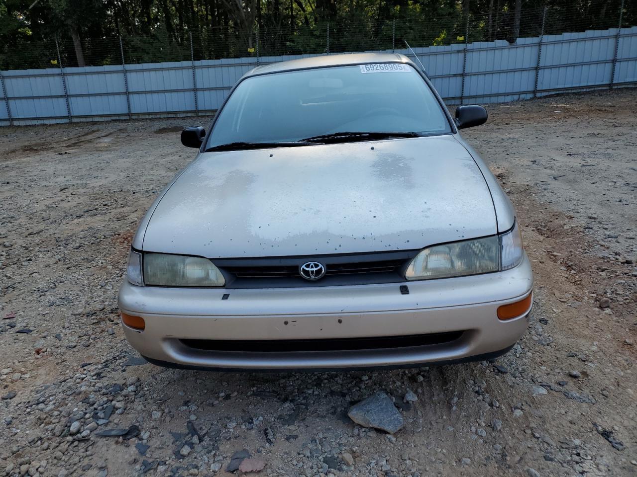 1993 Toyota Corolla Gold vin: 2T1AE04E4PC023907