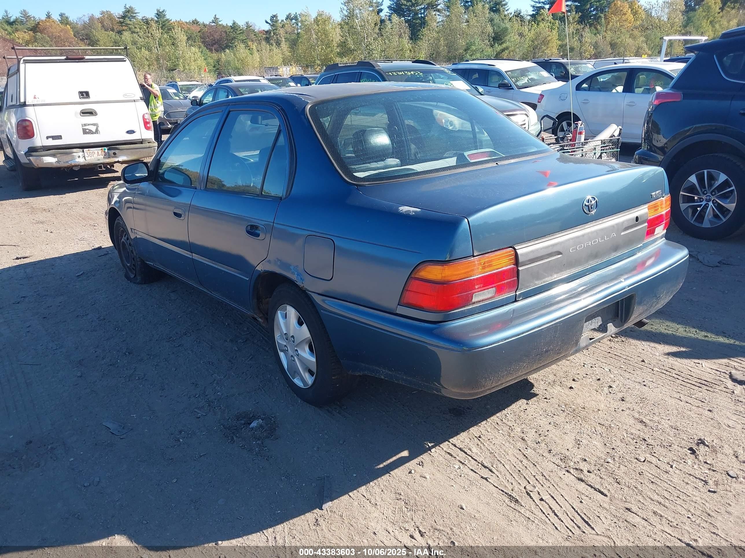 1993 Toyota Corolla   Синий vin: 2T1AE04EXPC026312