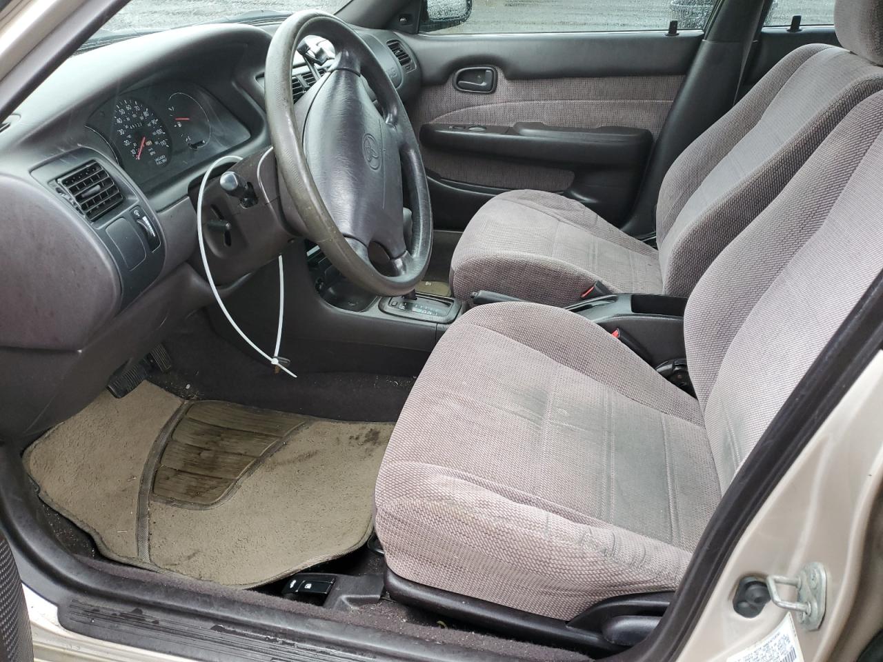 1995 Toyota Corolla Le Tan vin: 2T1AE09B8SC132815
