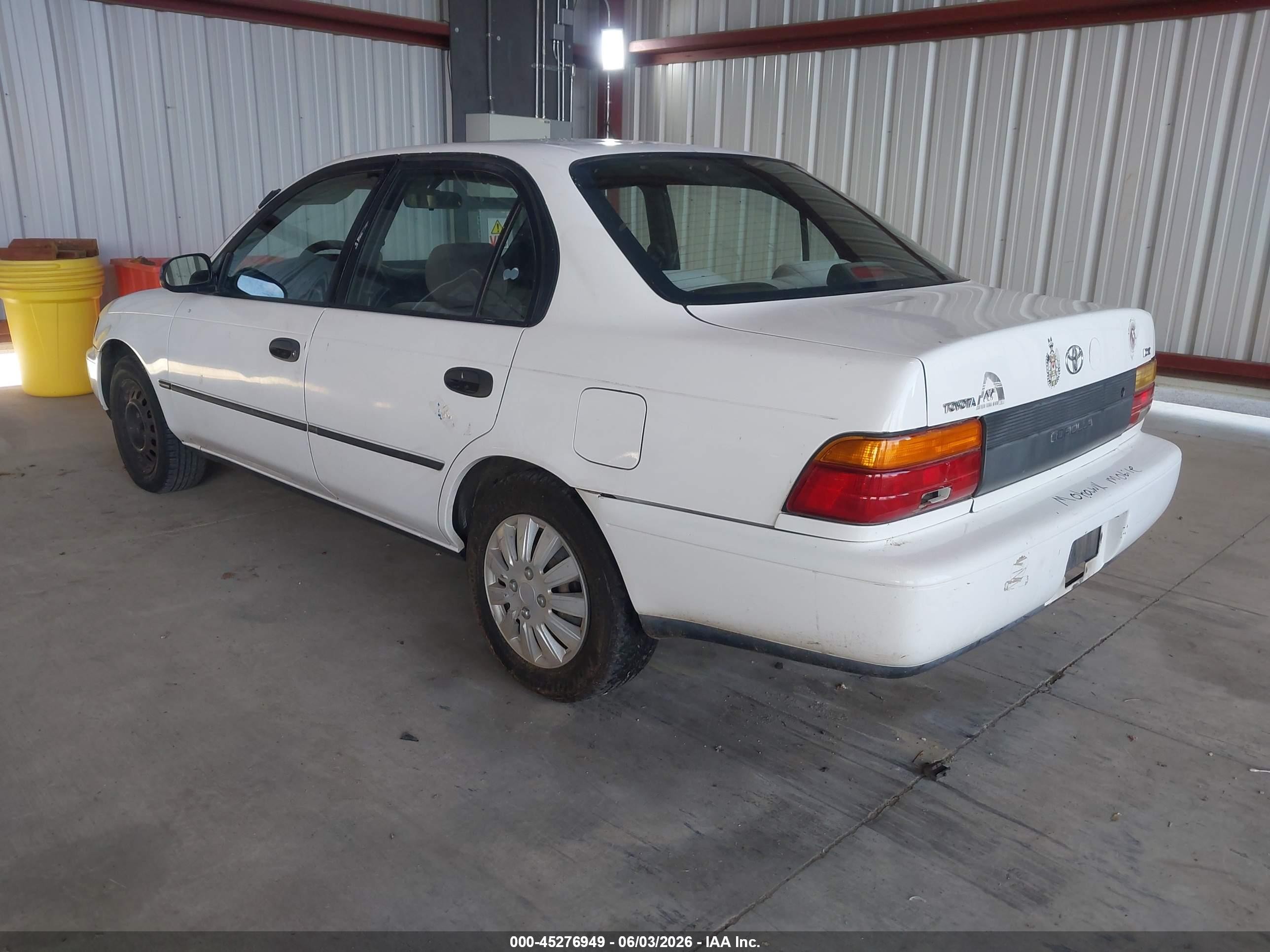1994 Toyota Corolla Le/dx White vin: 2T1AE09B9RC058024