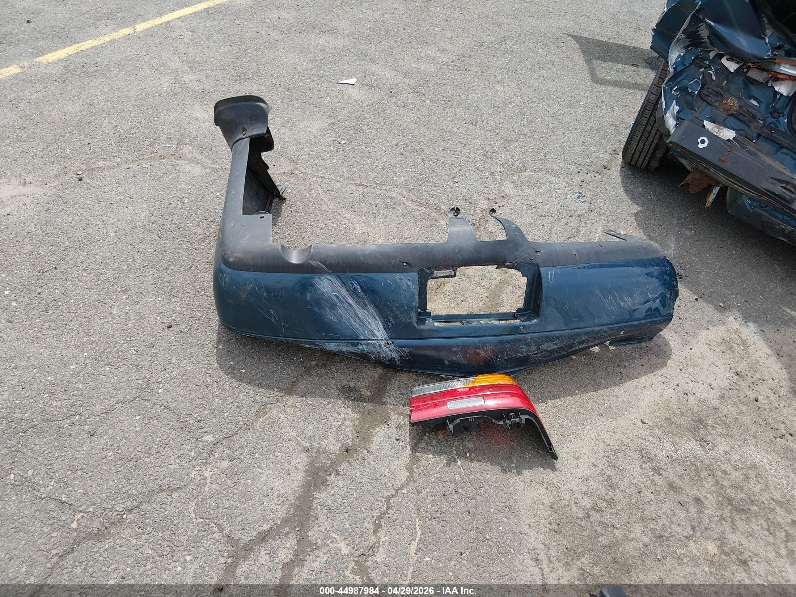 1993 Toyota Corolla Le/dx Зеленый vin: 2T1AE09E1PC038230