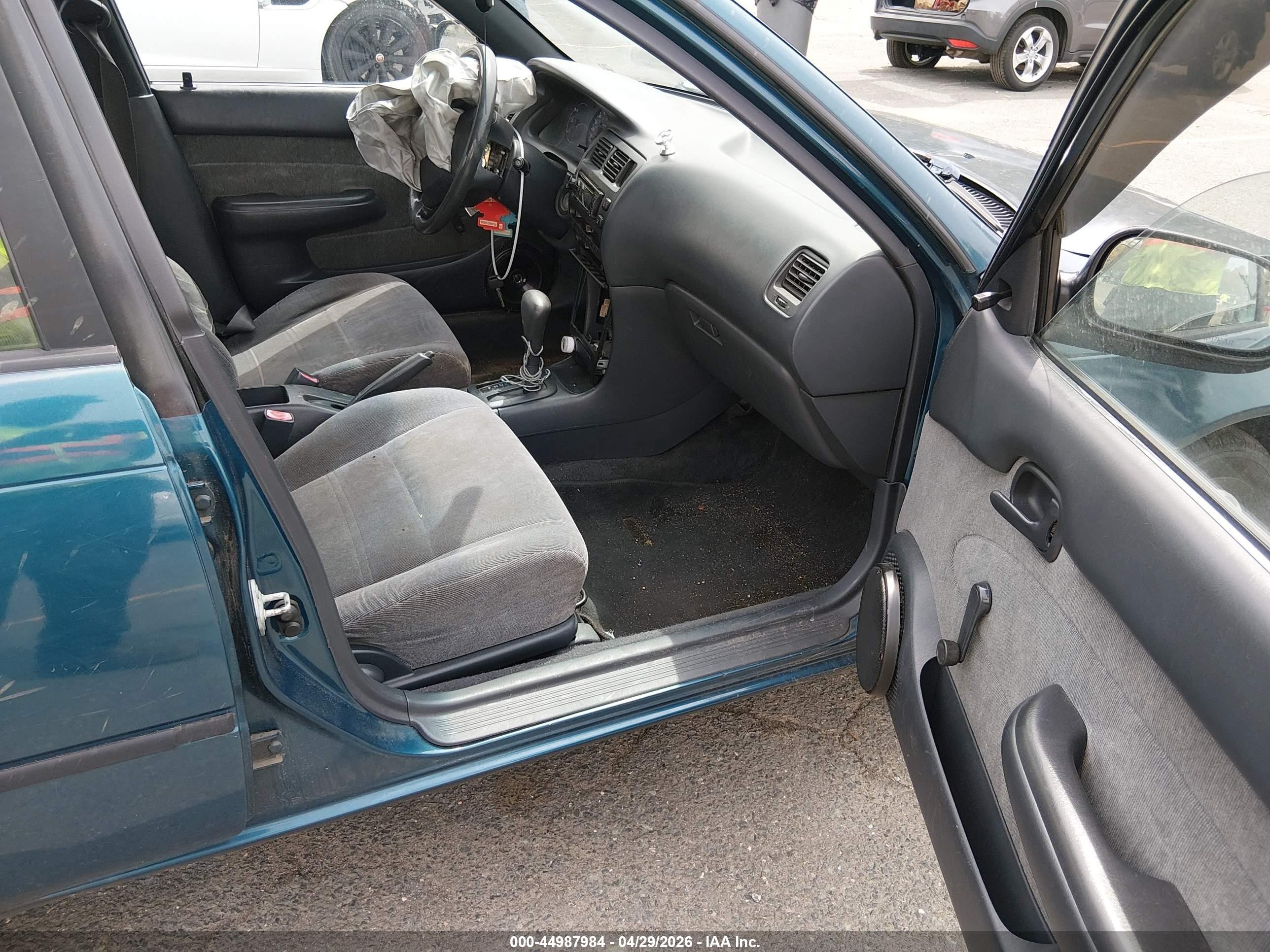 1993 Toyota Corolla Le/dx Зеленый vin: 2T1AE09E1PC038230