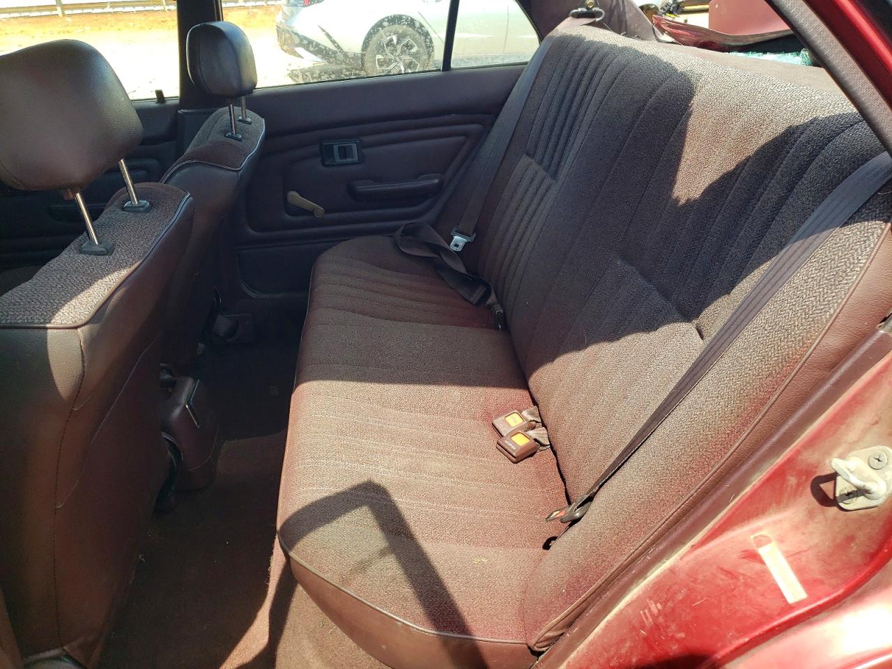 1992 Toyota Corolla Base Red vin: 2T1AE91A8NC181864