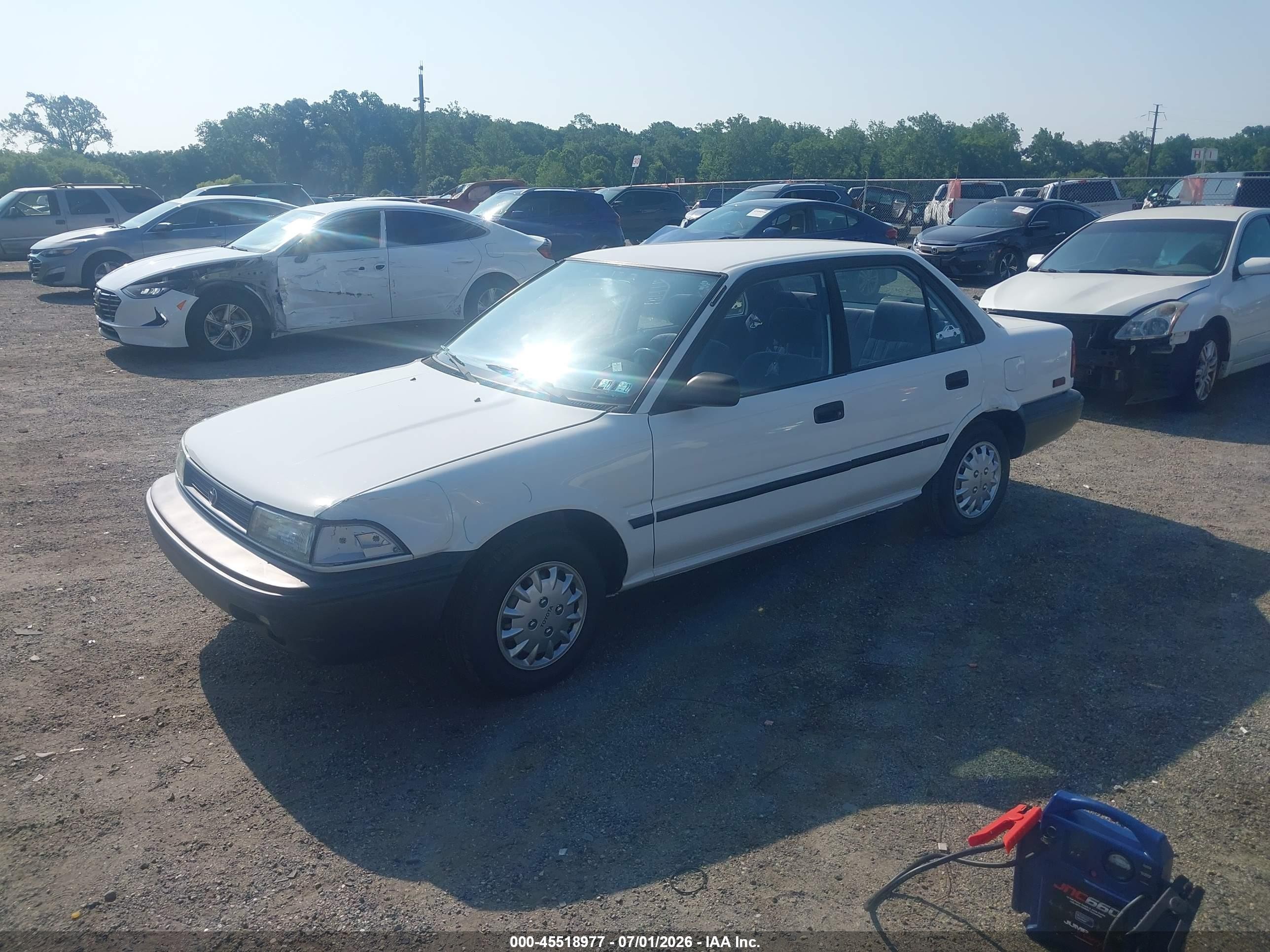 1991 Toyota Corolla Dlx White vin: 2T1AE94AXMC090654