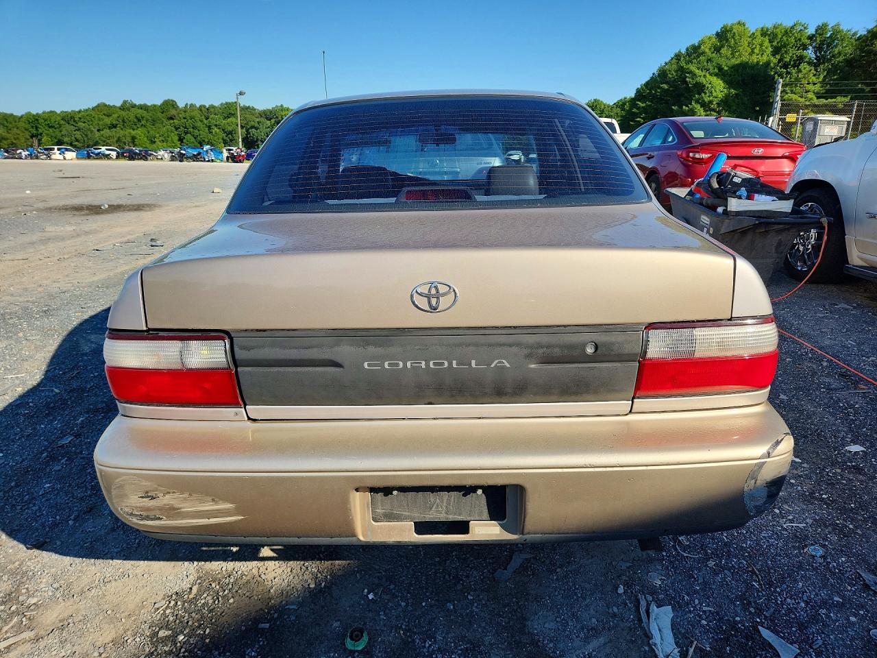 1997 Toyota Corolla Base Silver vin: 2T1BA02E4VC190042