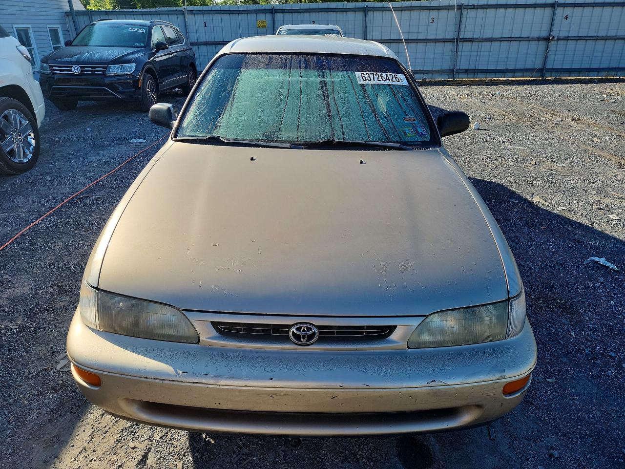 1997 Toyota Corolla Base Silver vin: 2T1BA02E4VC190042