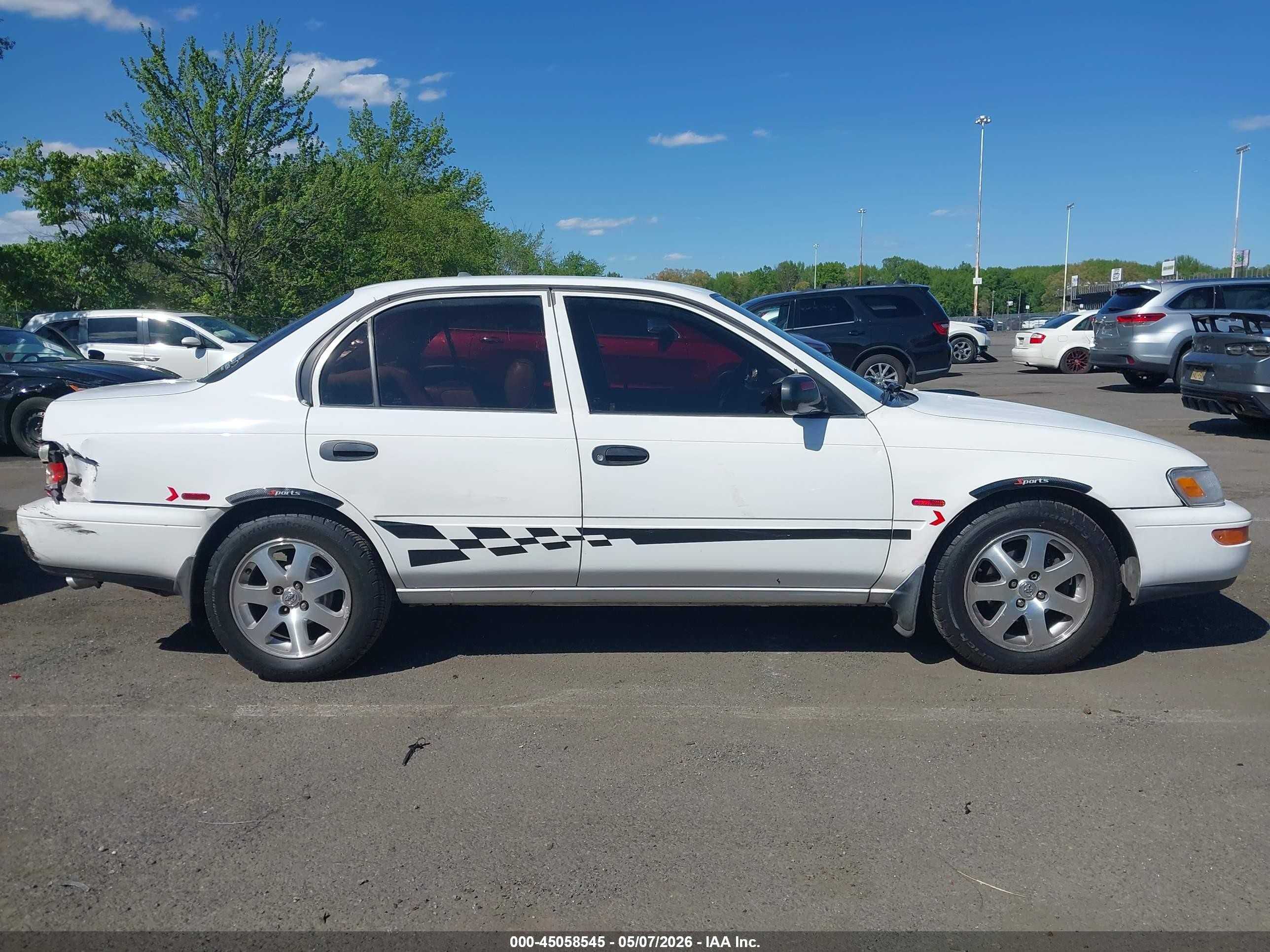 1997 Toyota Corolla Ce White vin: 2T1BA02E9VC196290