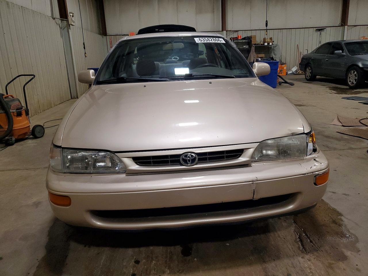 1997 Toyota Corolla Dx Beige vin: 2T1BB02E0VC187779