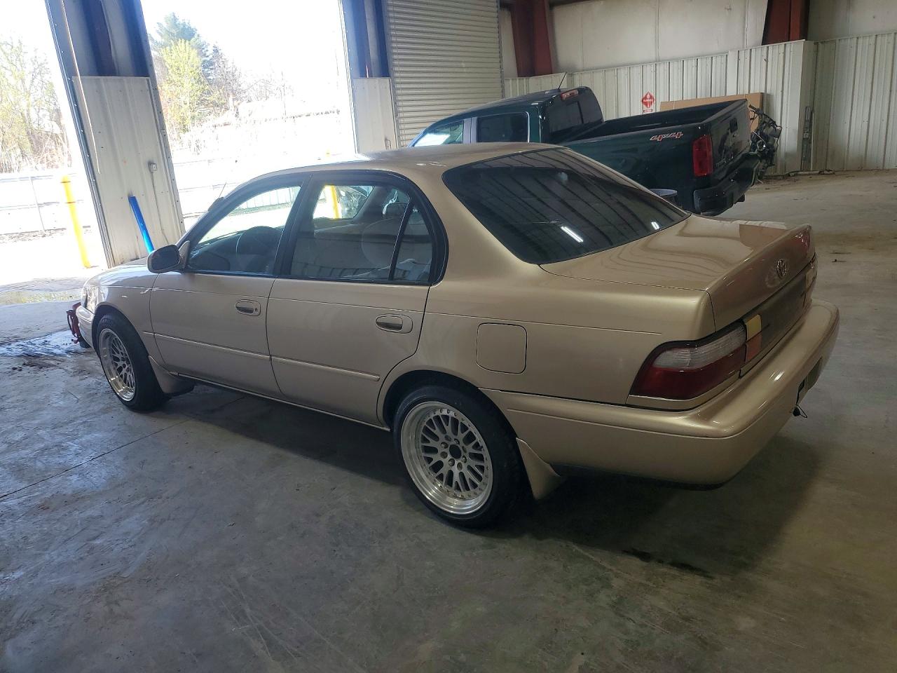 1996 Toyota Corolla Dx Tan vin: 2T1BB02E5TC170330
